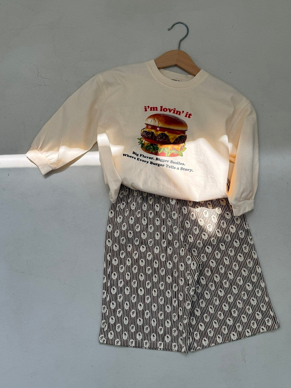 Pattern pants