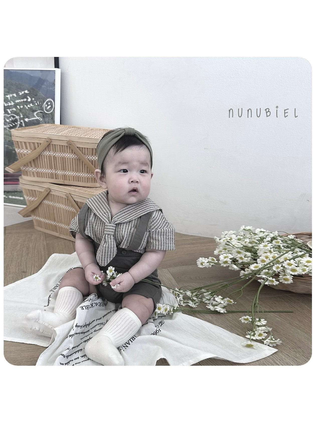 Bebe cos pants
