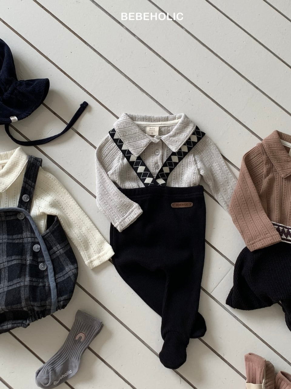 Eyelet soft collar T