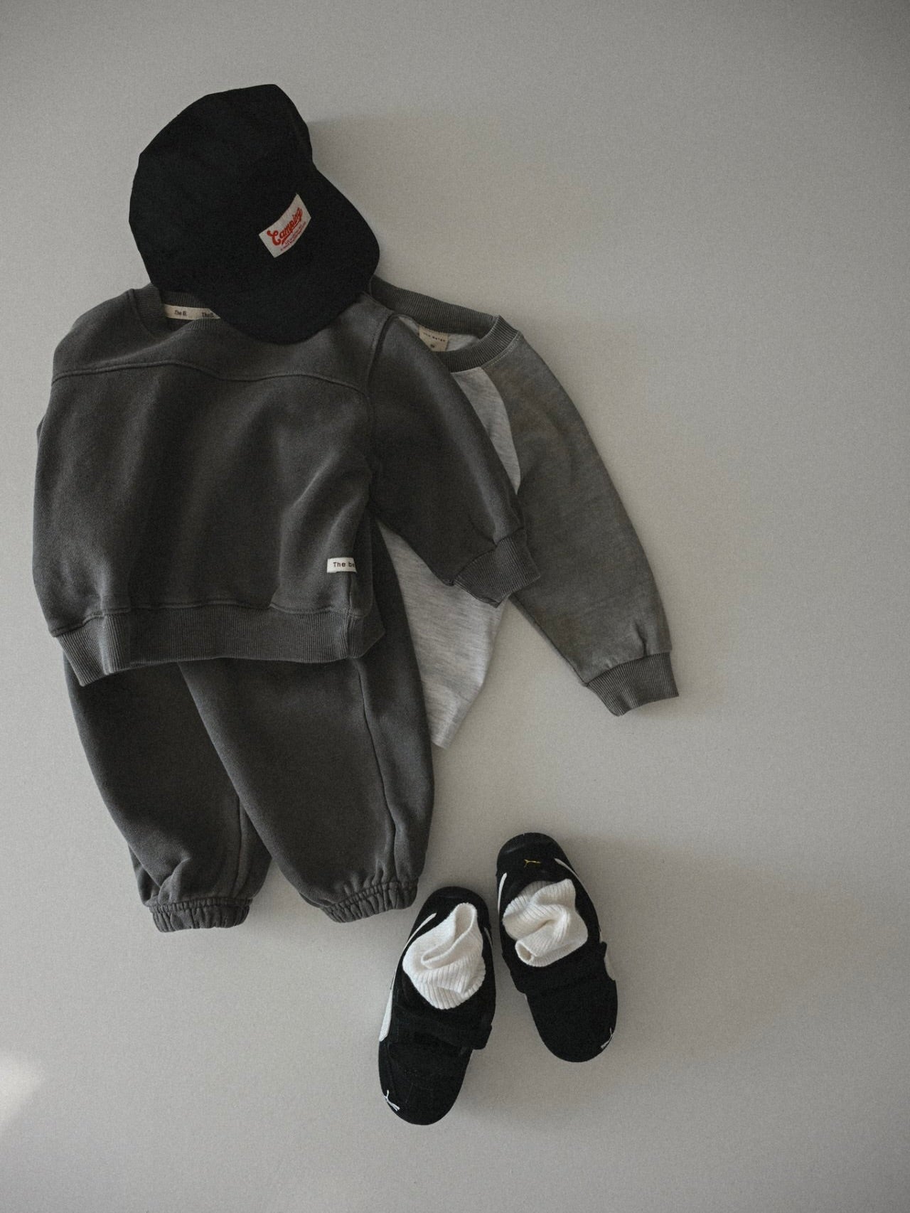 Pigment jogger pants