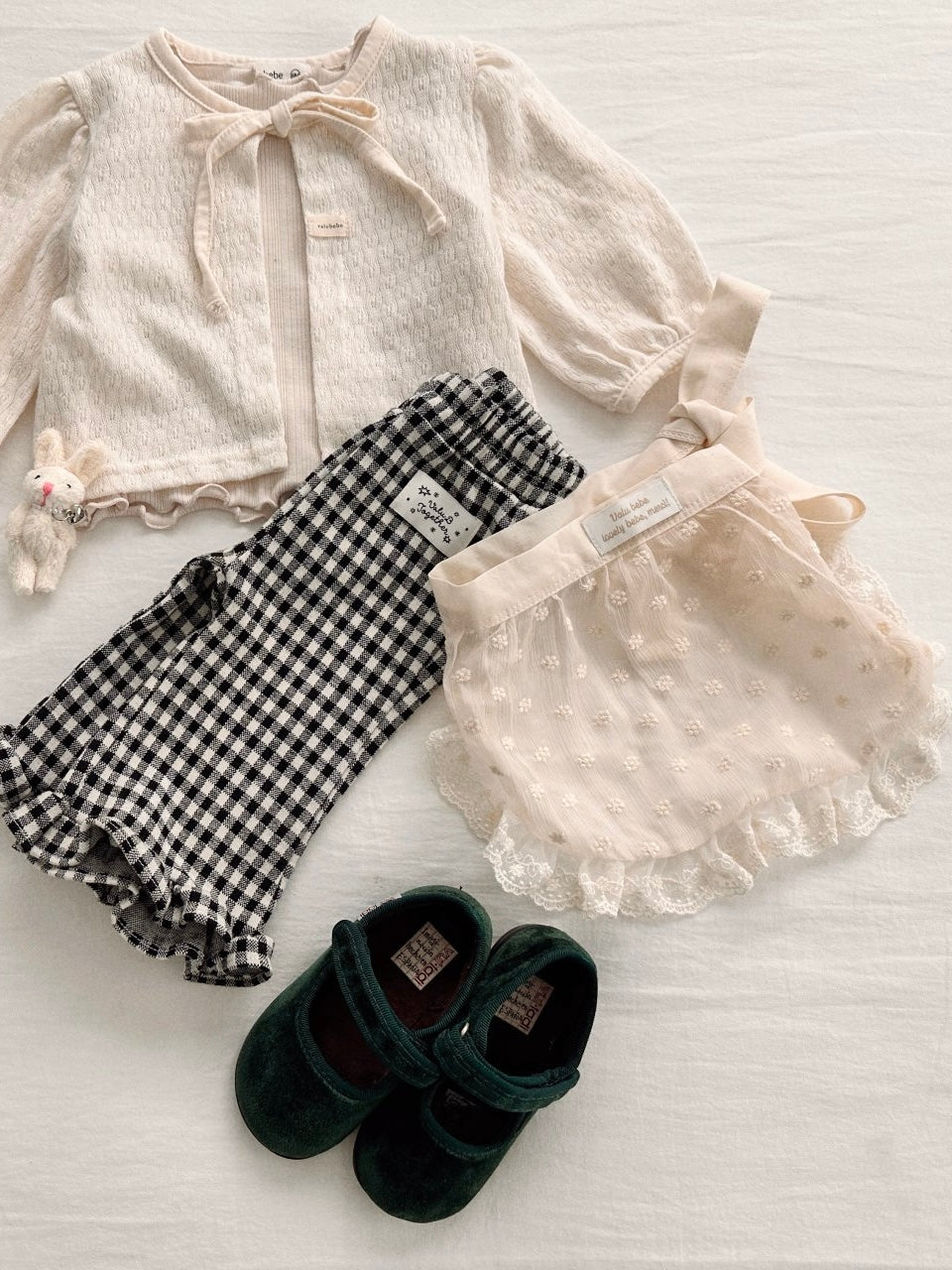 Layered apron (baby)