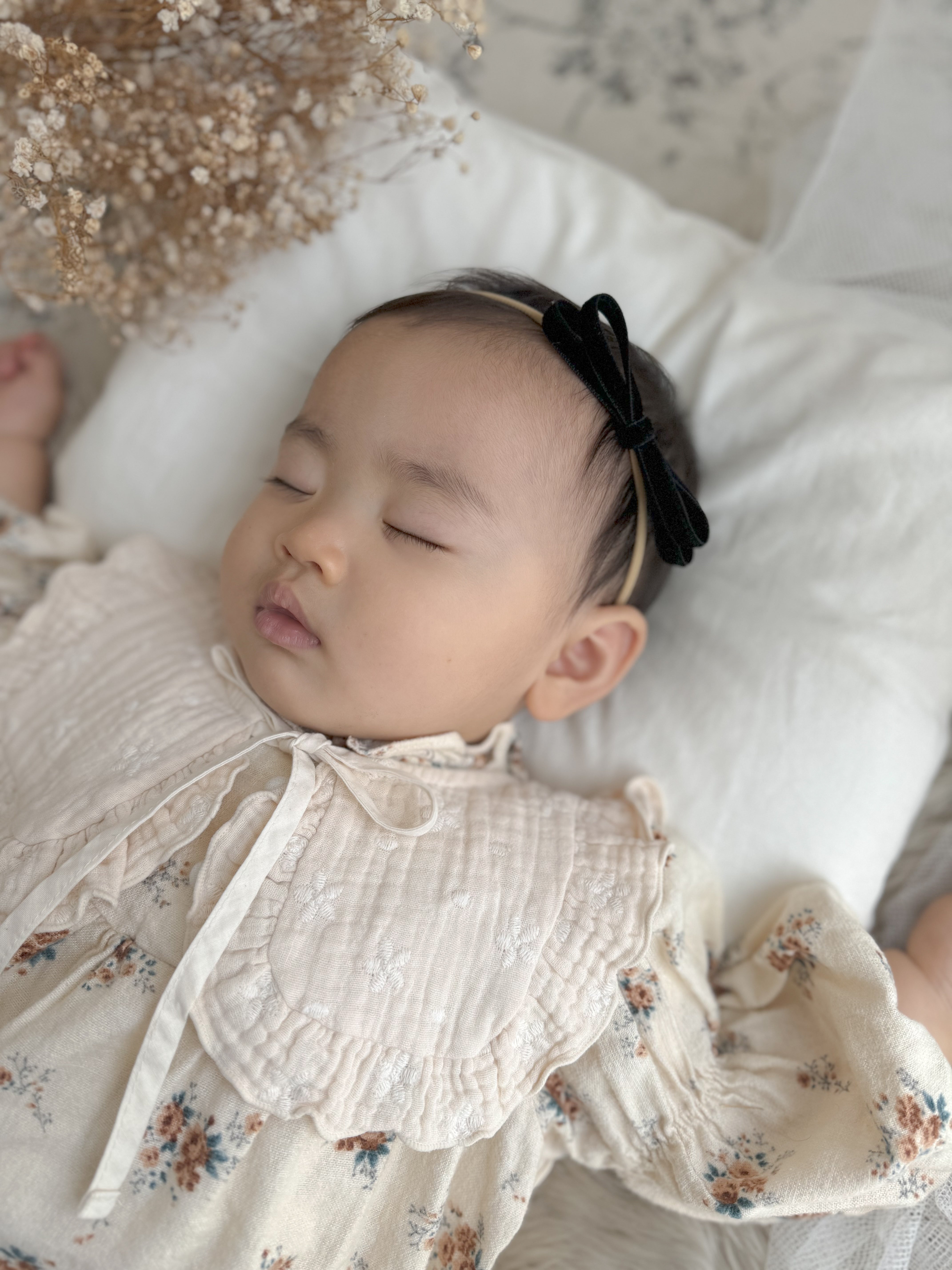 Baby velvet ribbon hairband