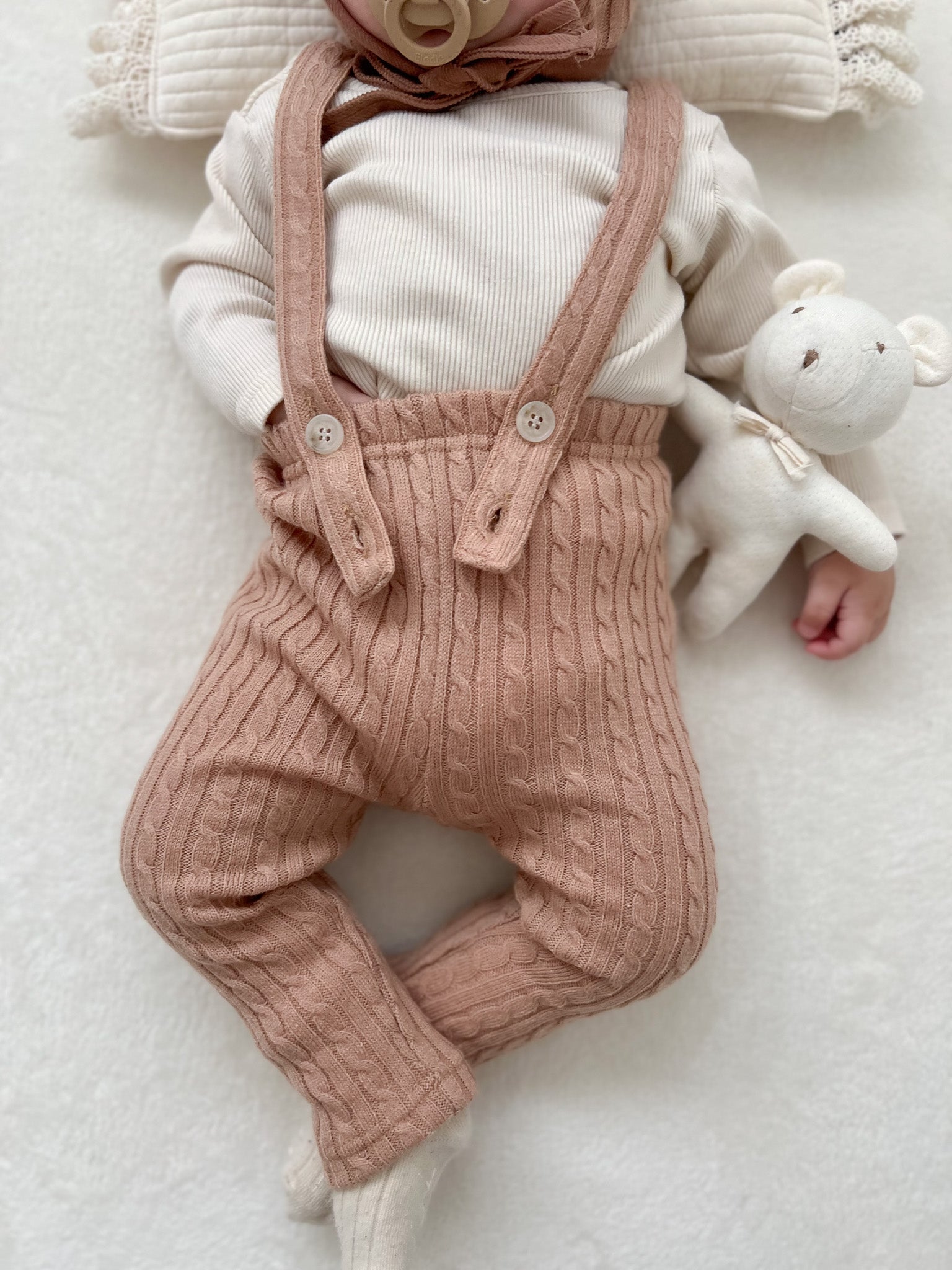 Ellis knit suspender leggings set