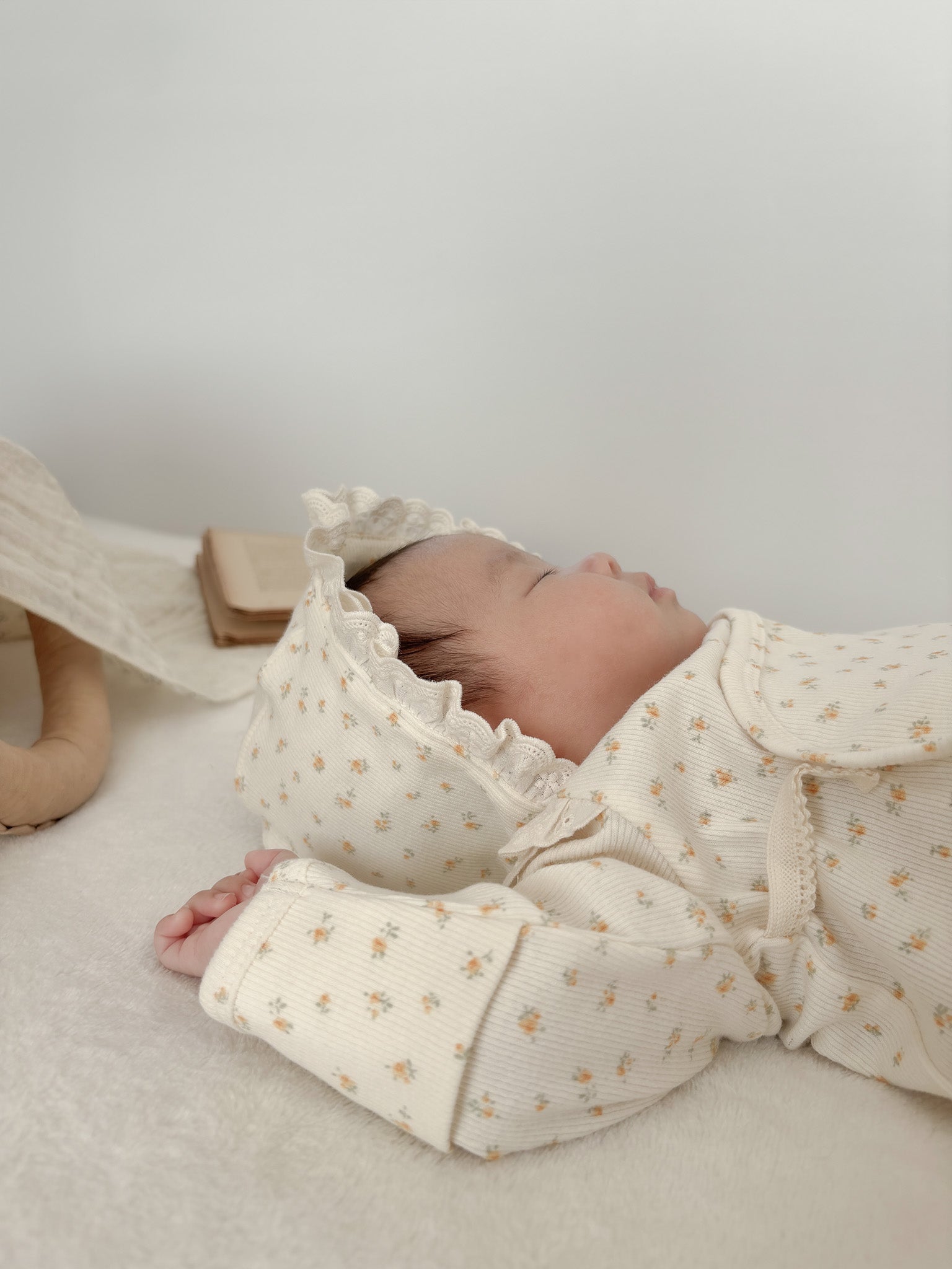 Petit flower bodysuit