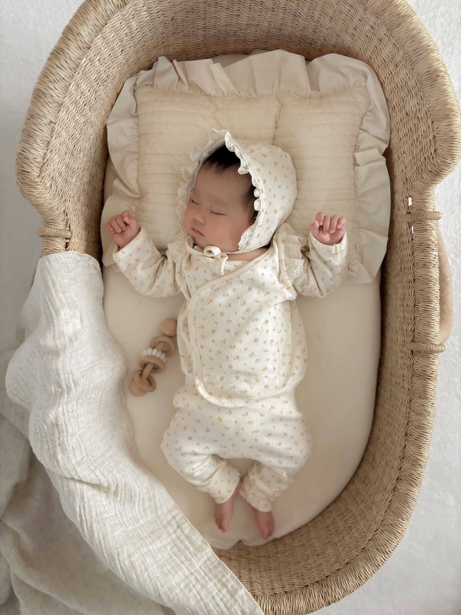 Petit flower bodysuit