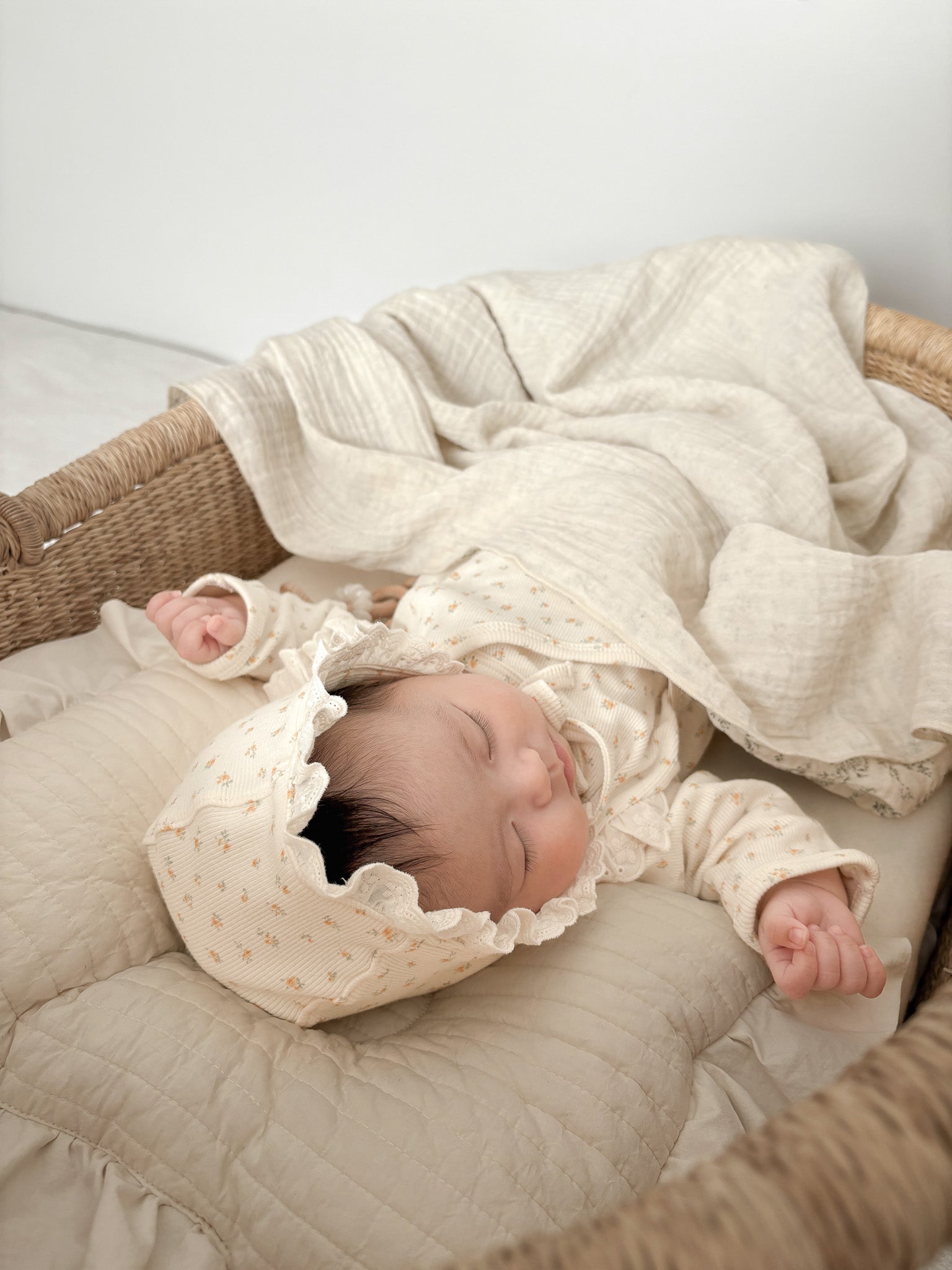 Petit flower bodysuit