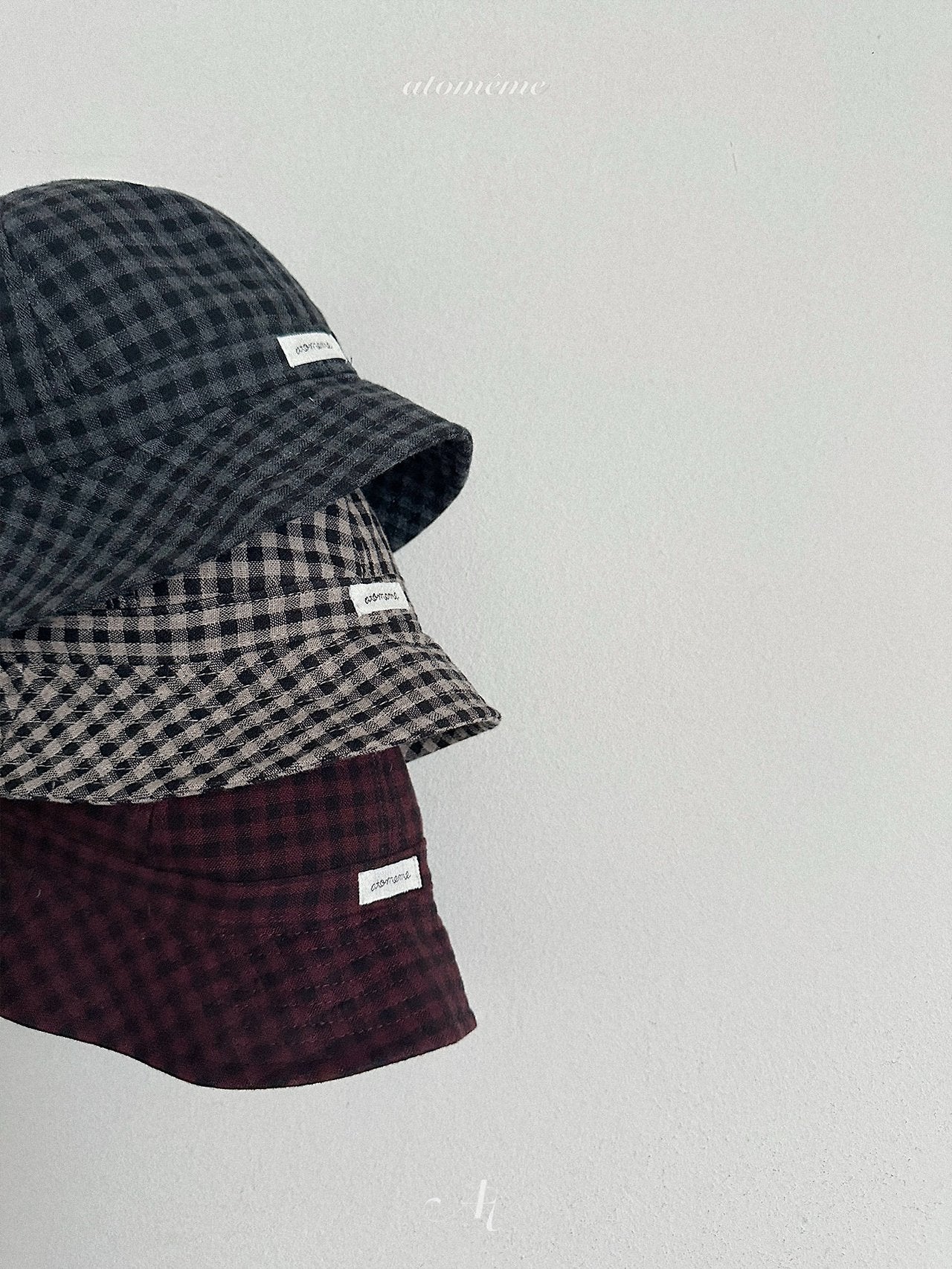 Acorn bucket hat