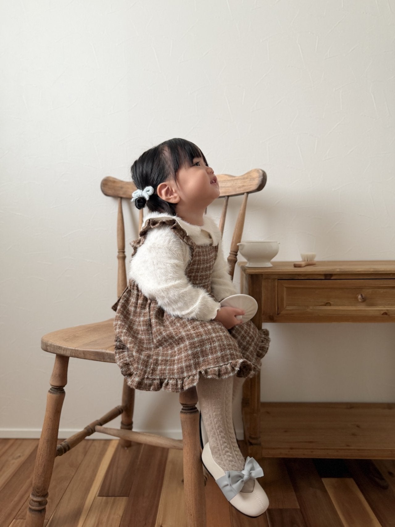 Check suspender one piece