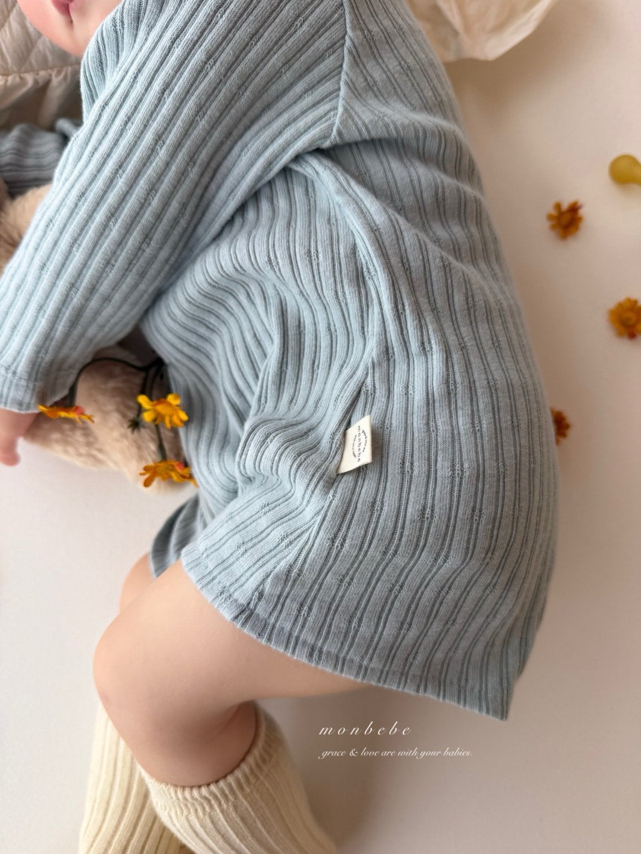 Leo boy rompers (with beanie)