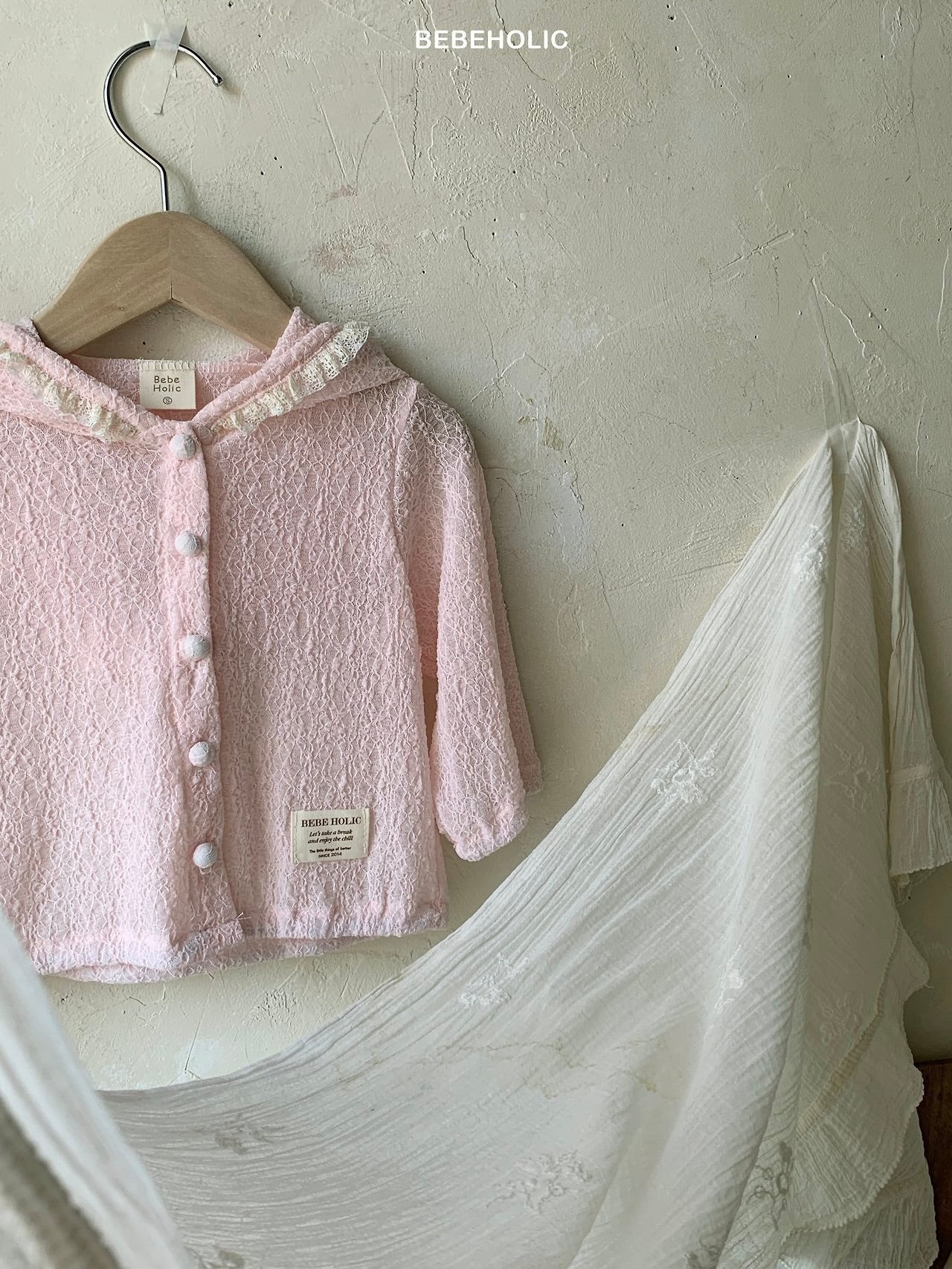 Lace hooded jacket