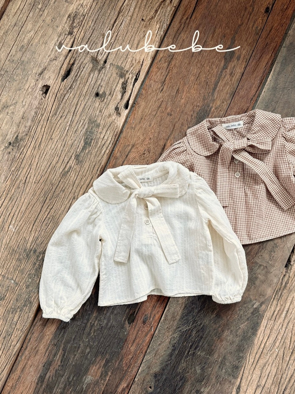 Ribbon collar blouse