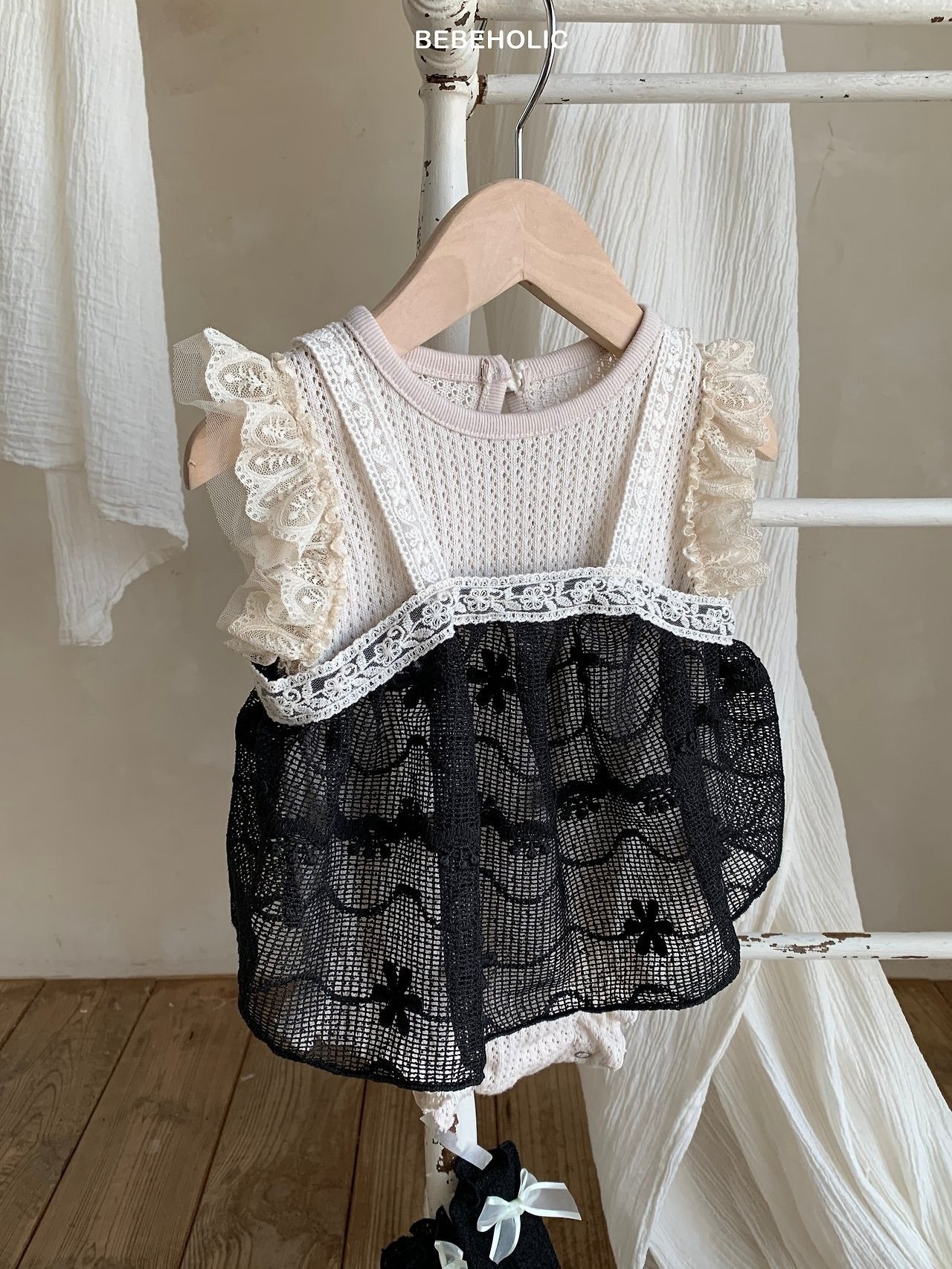 Lucy layered T