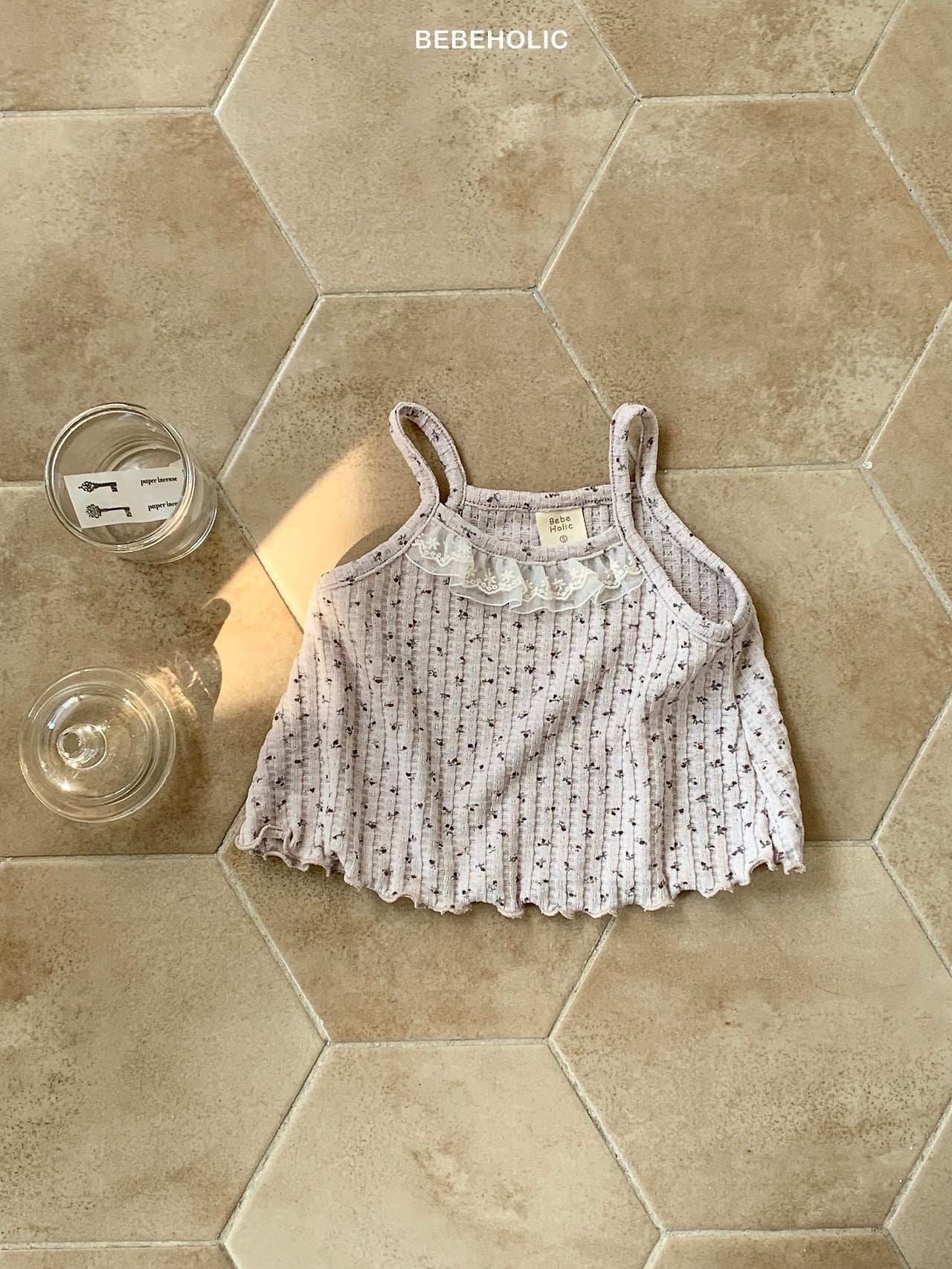 Frill sleeveless top