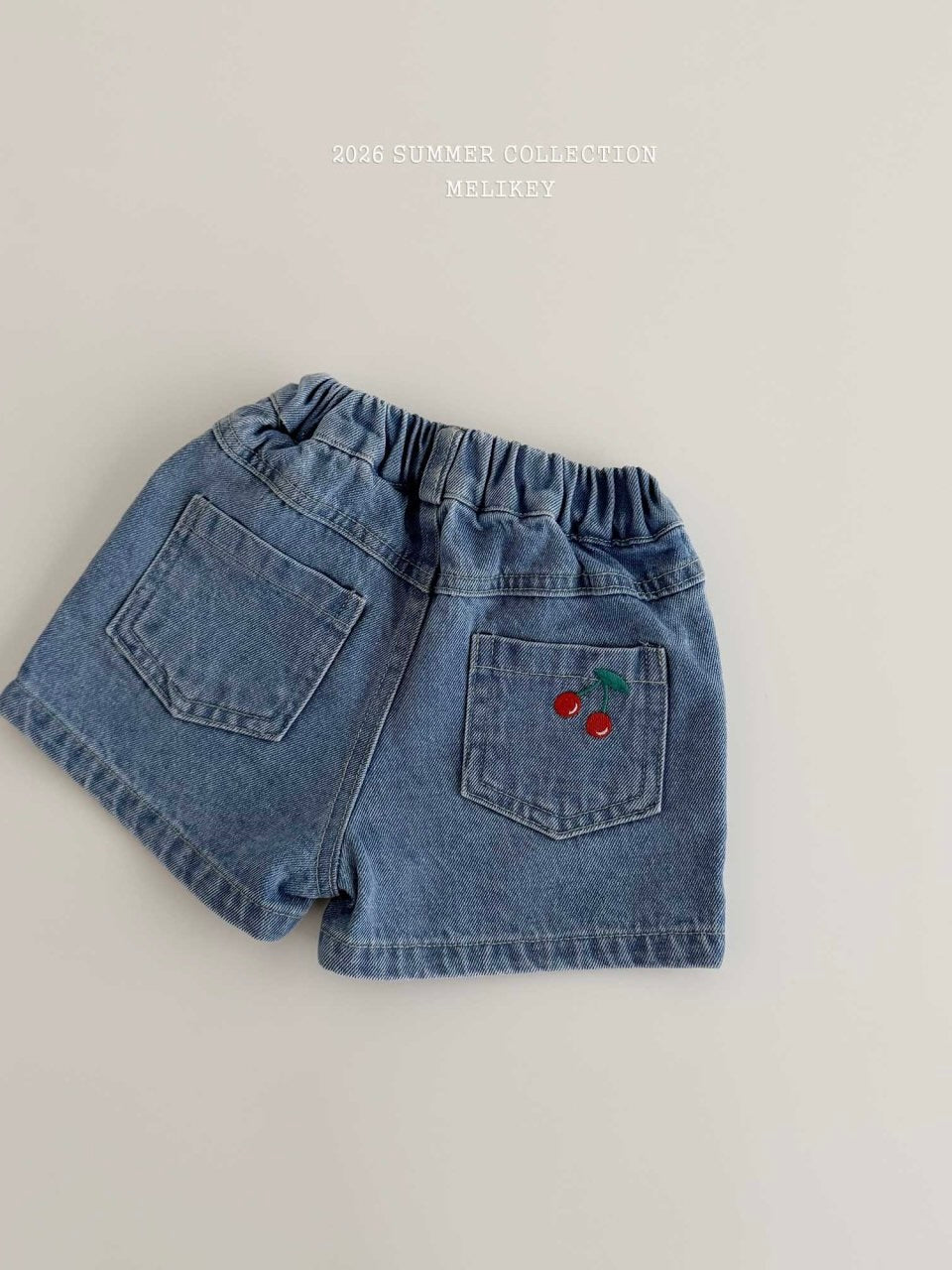 Mini cherry shorts