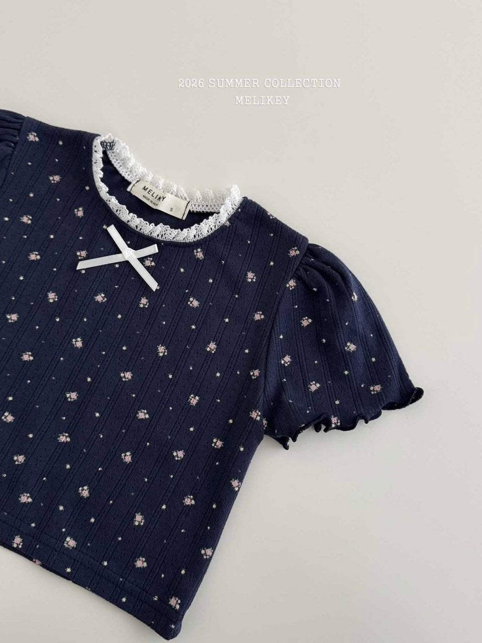 May flower T shirt