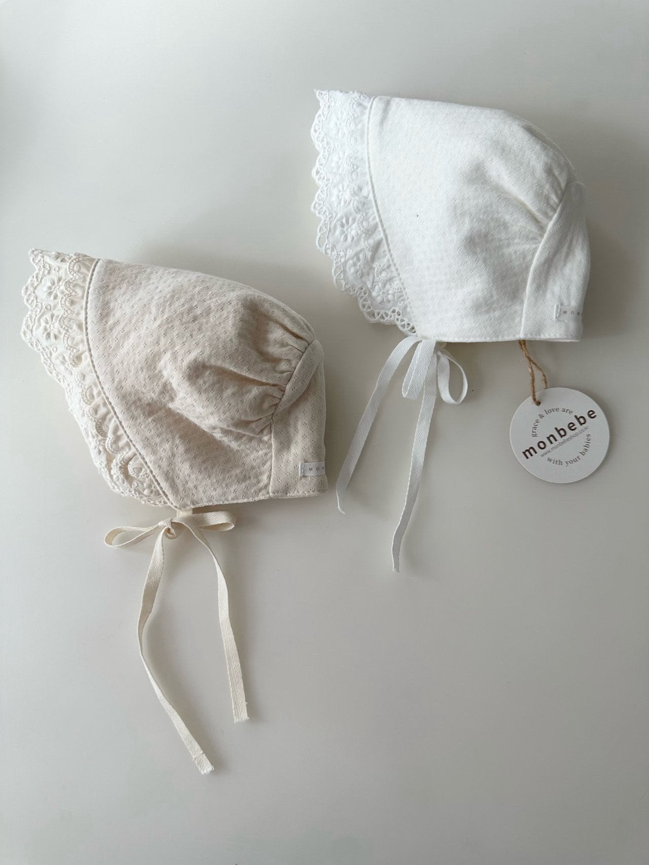 Noah double frill bonnet