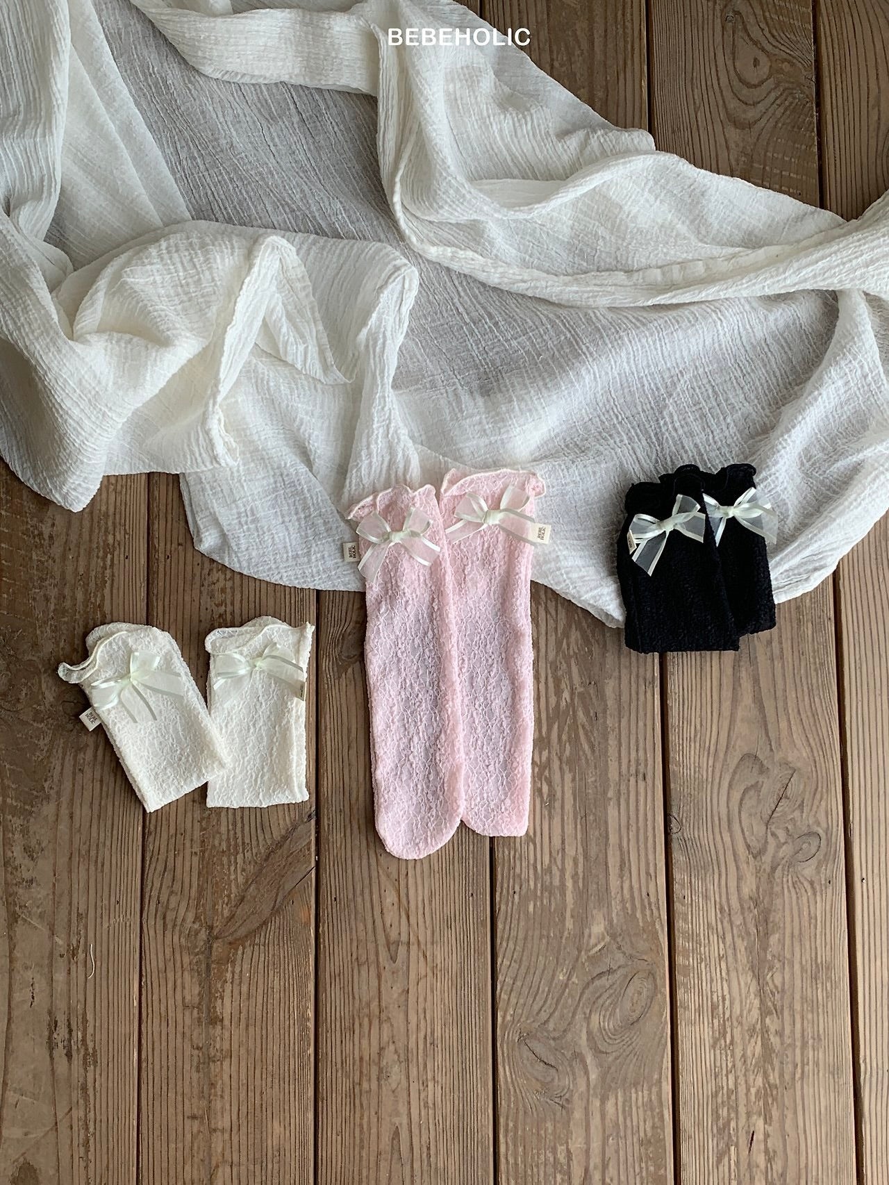 Veil knee socks