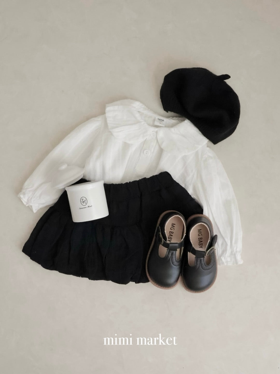 Volume collar blouse