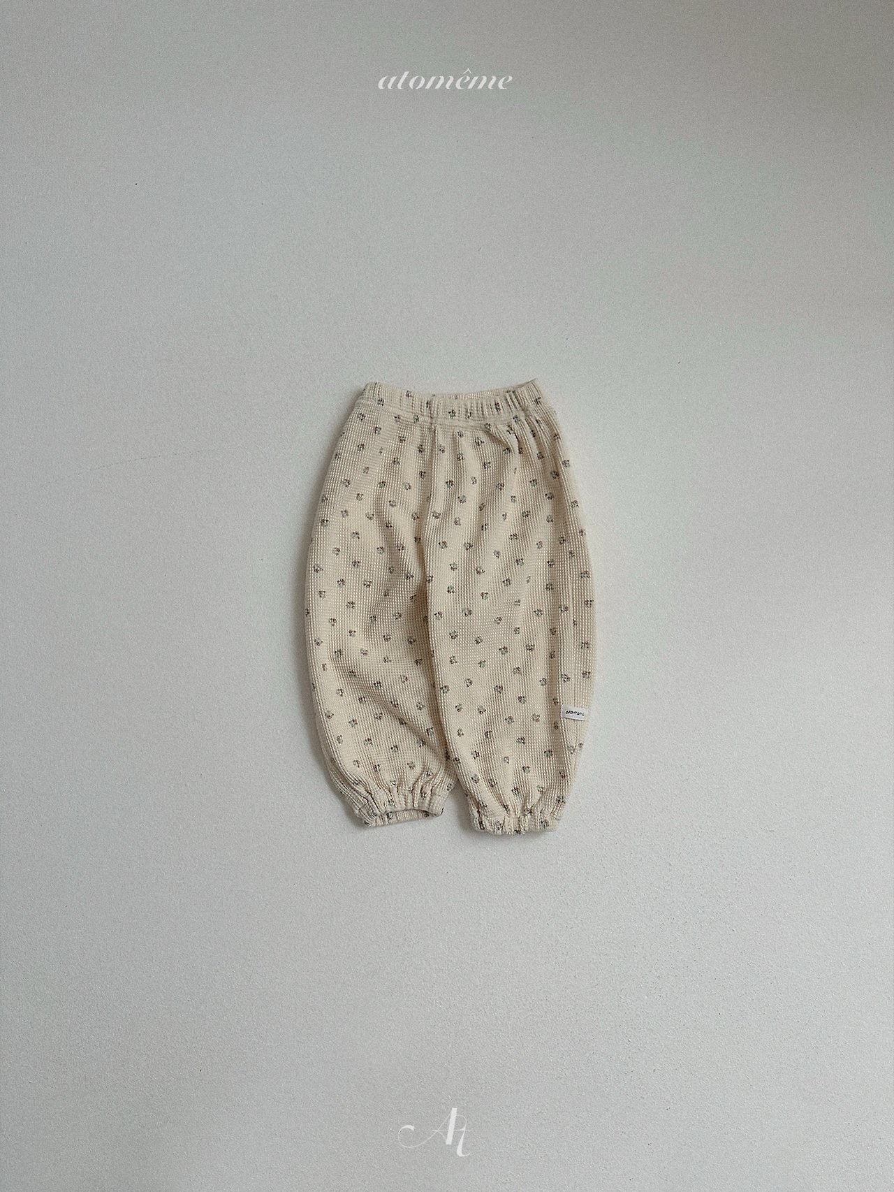 Latte pants