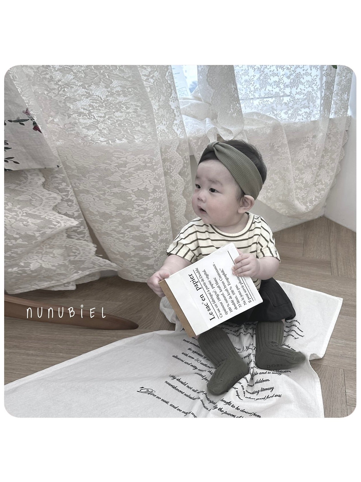 Bebe modern T shirts