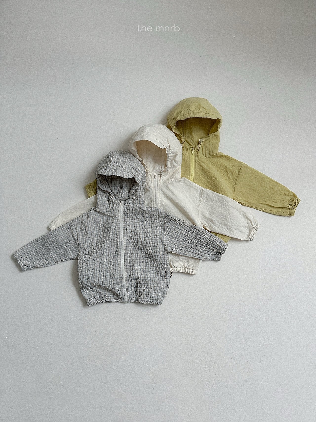 String hood jumper