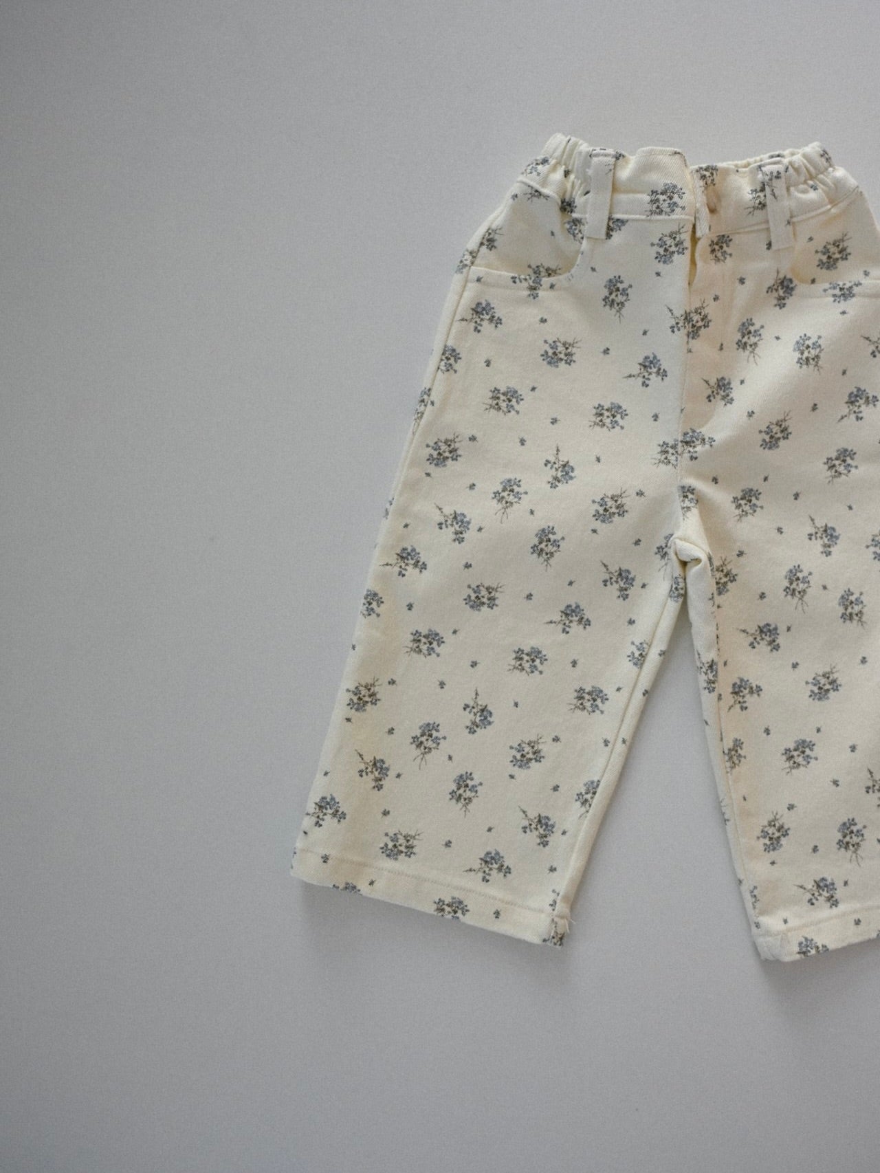 Patterned straight pants