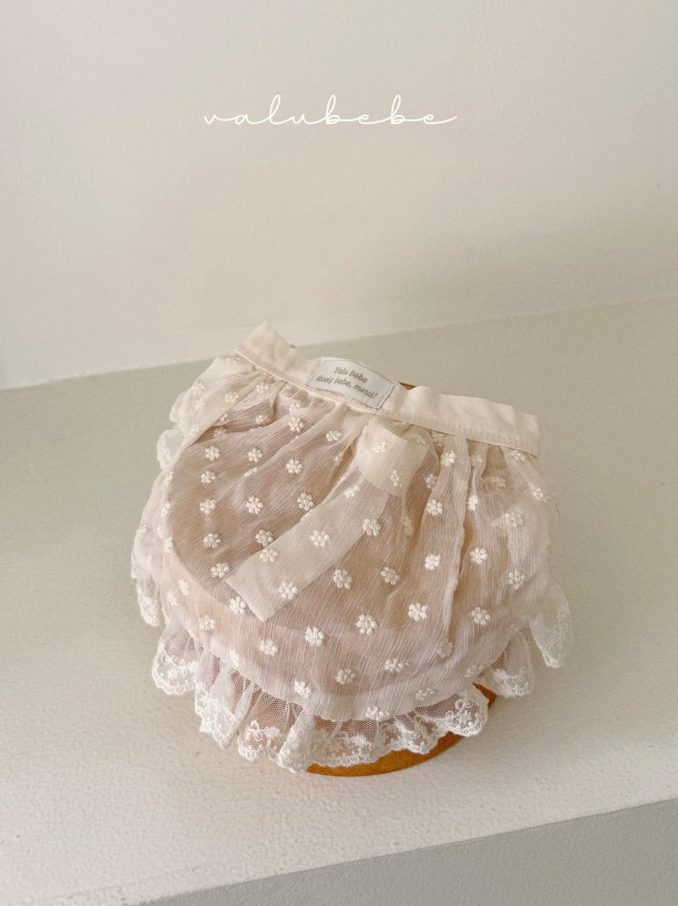 Layered apron (baby)