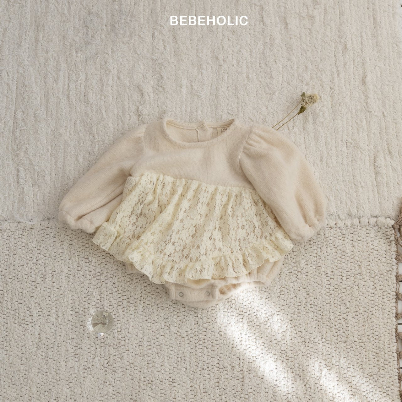 Lace frill rompers