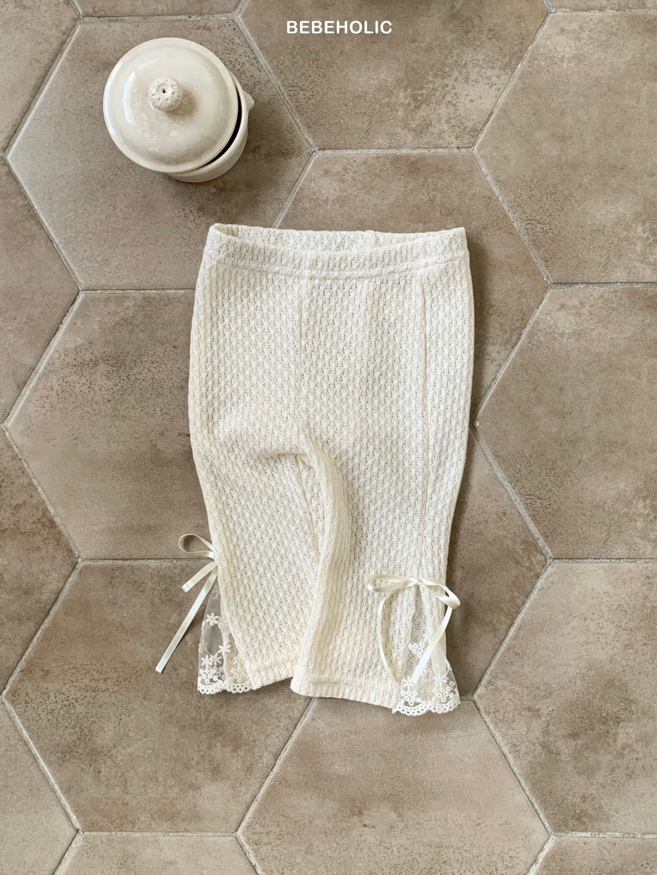 Nari lace bootcut pants