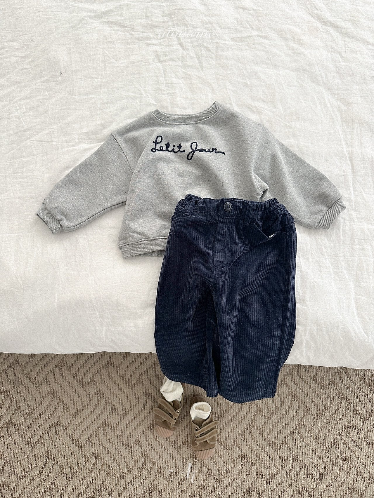 Crepe corduroy pants
