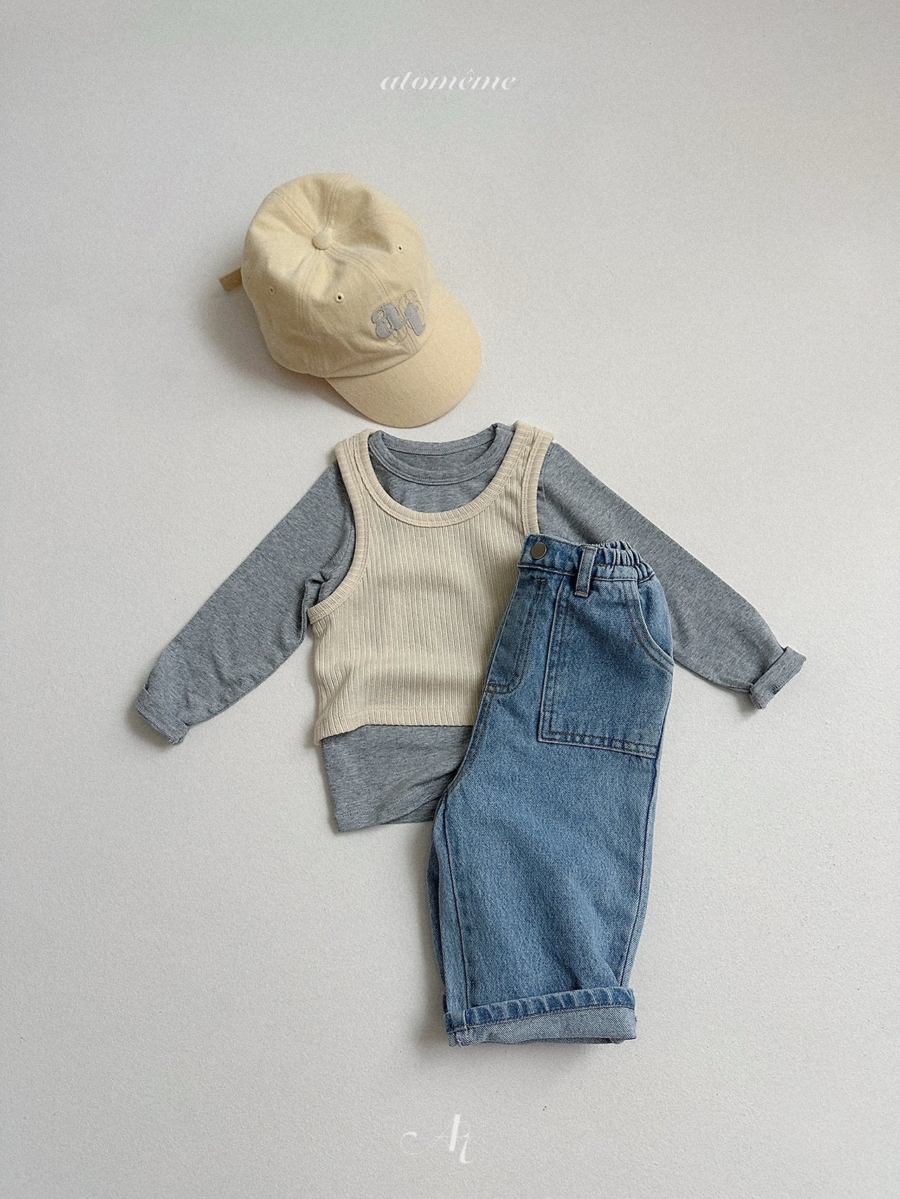 Honeybee faded denim pants