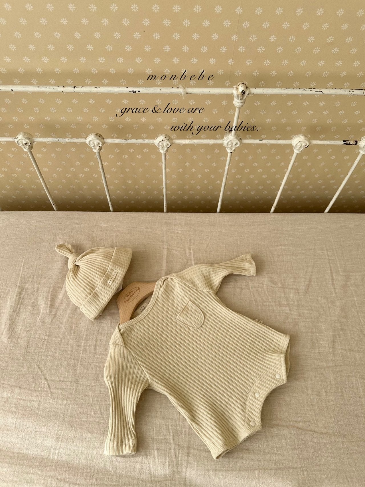 Leo boy rompers (with beanie)