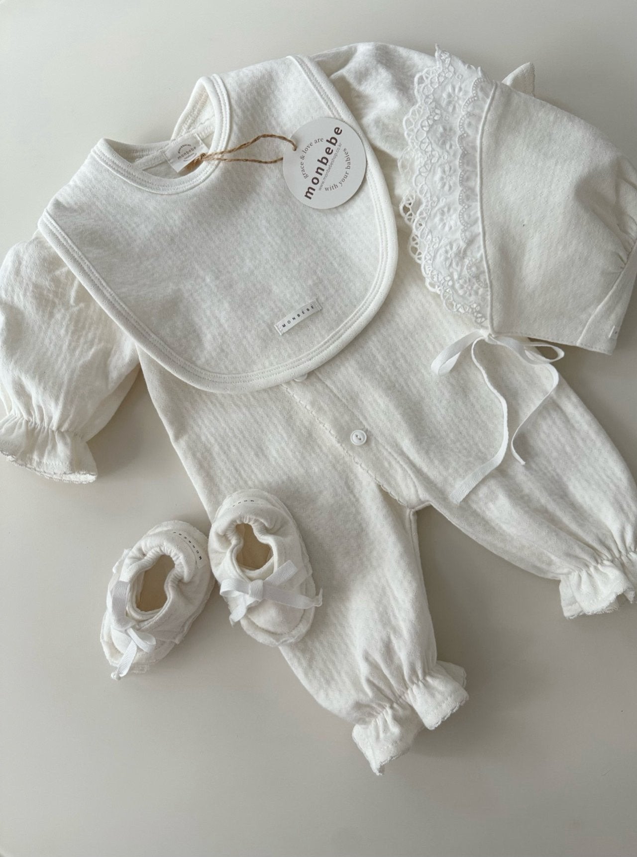 Noah double frill bonnet