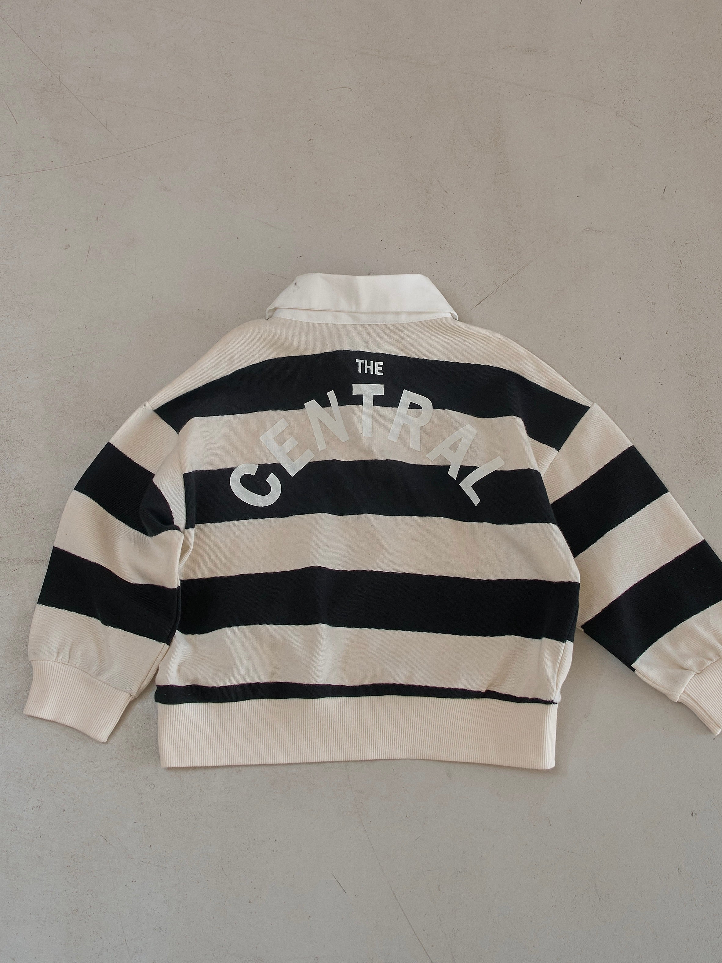 Stripe collar sweatshirt