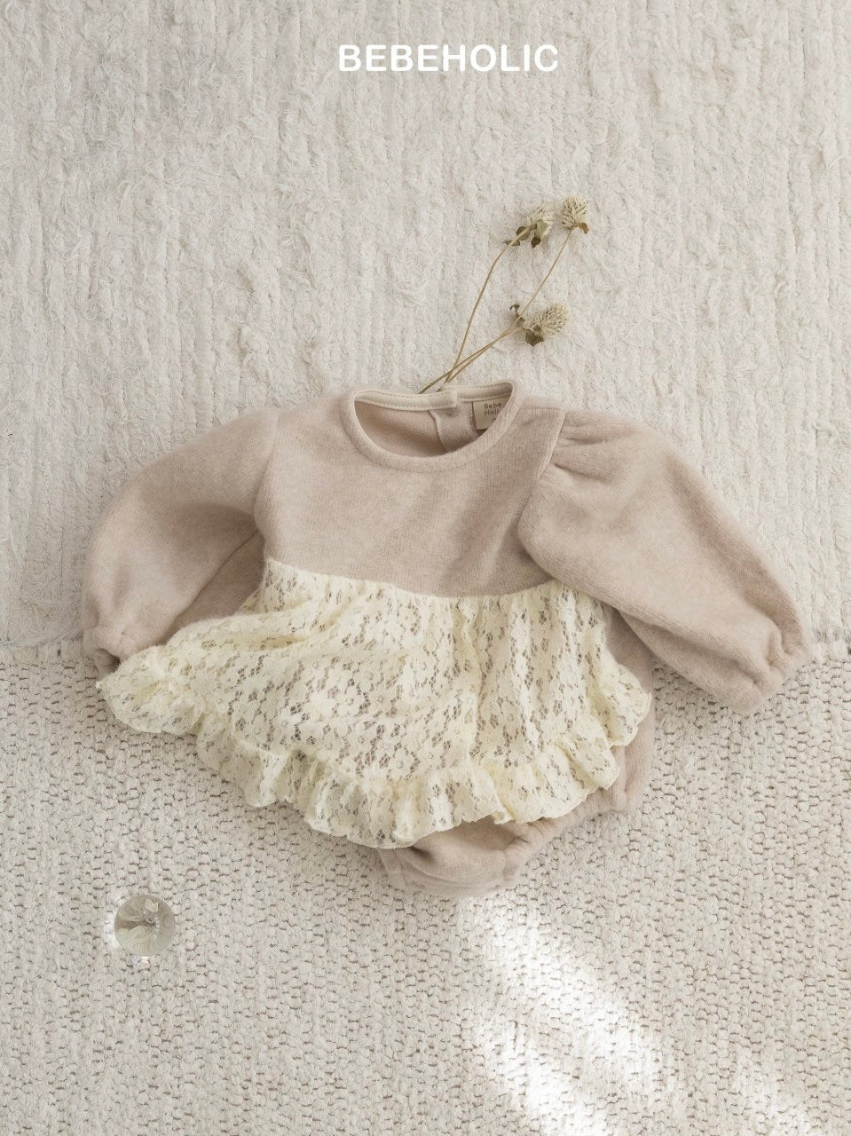 Lace frill rompers