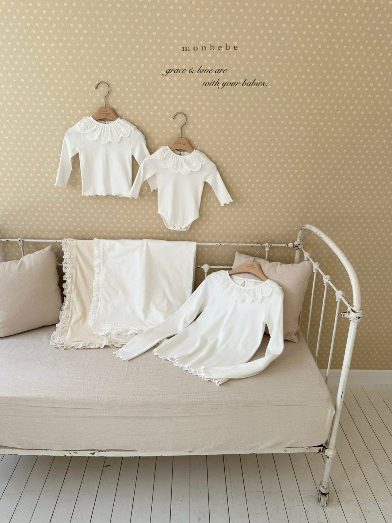 Iris T shirt (adult)