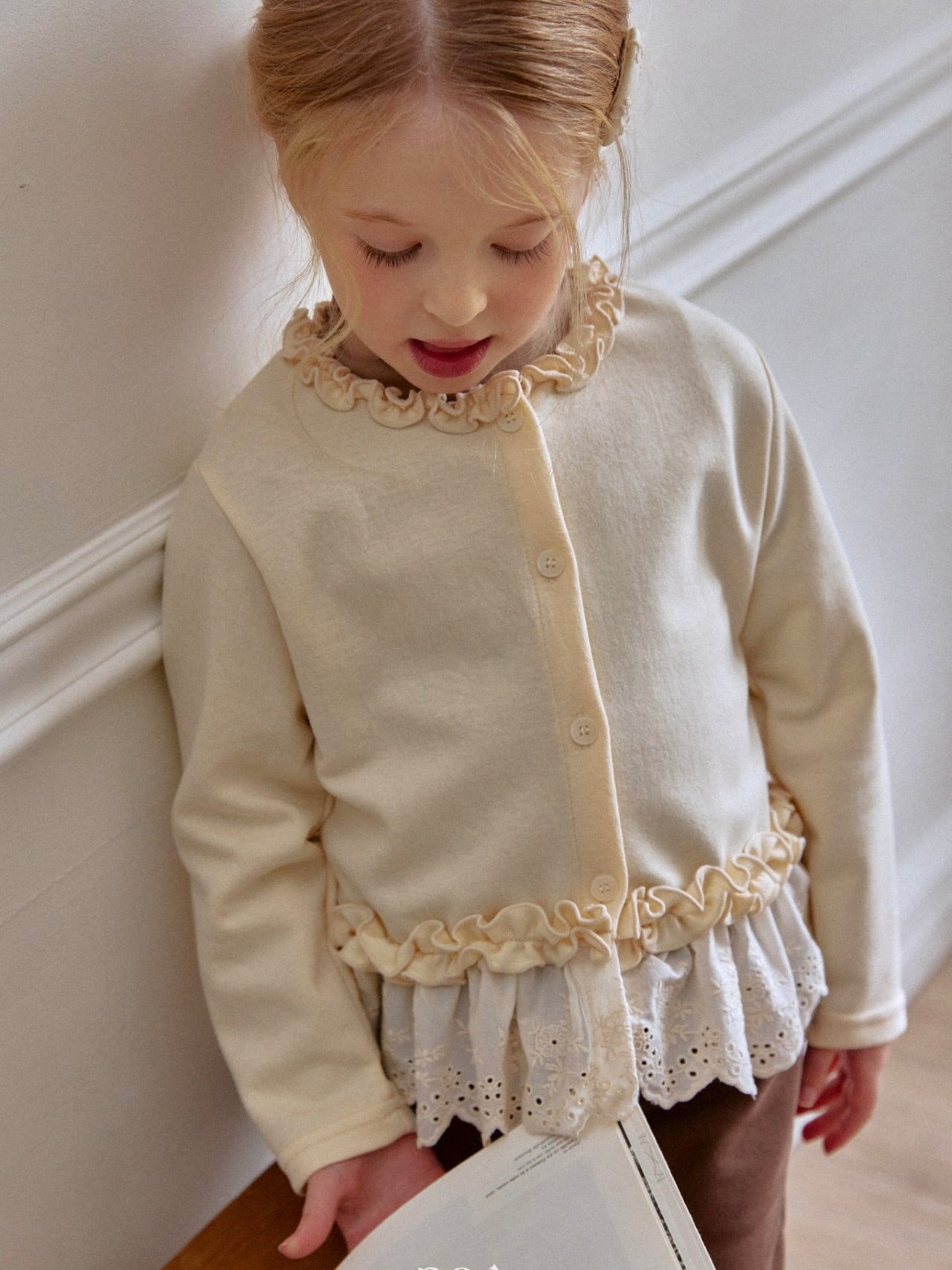 Lace frill cardigan