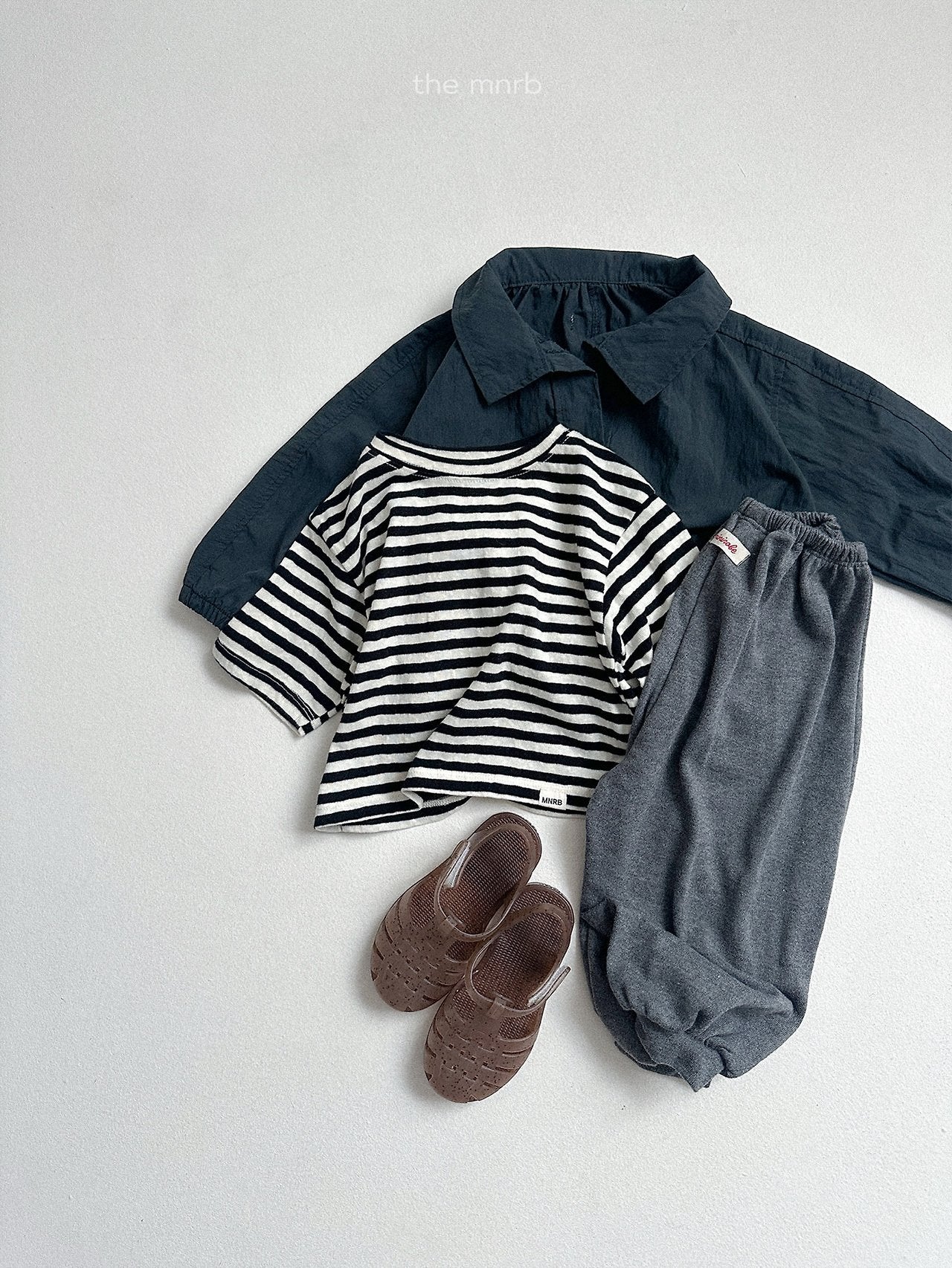 Ruffle short trench
