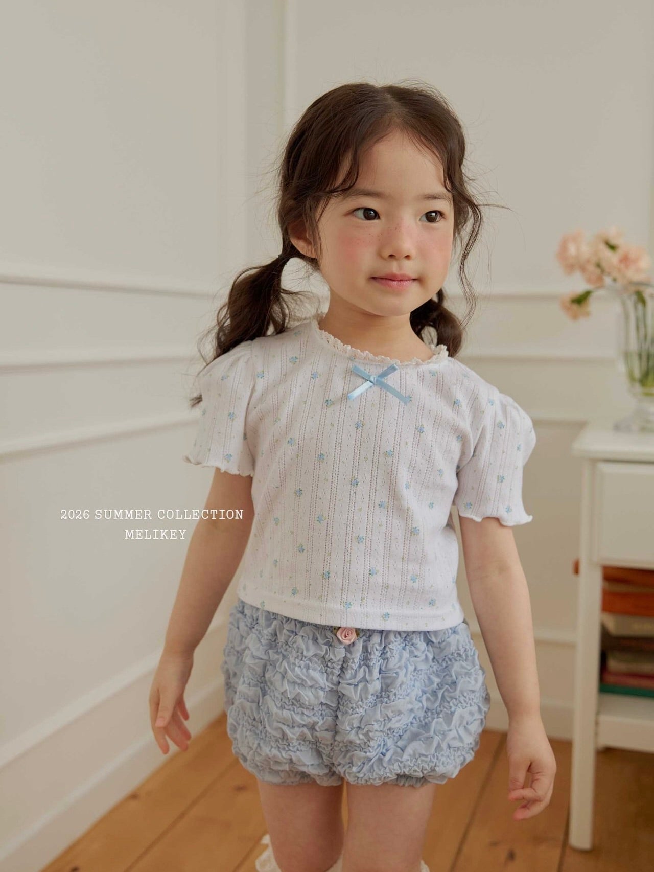 May flower T shirt