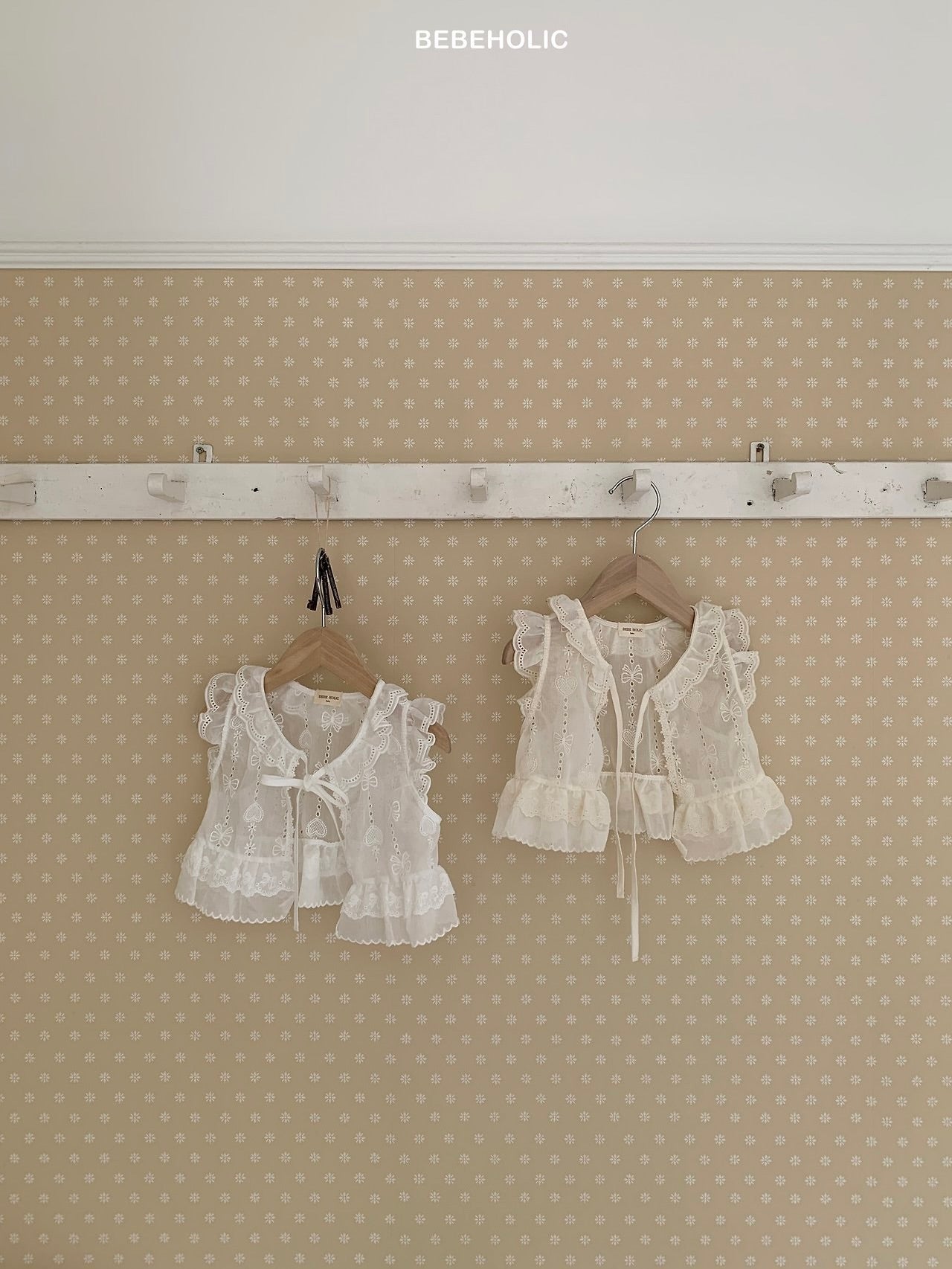 Heart ribbon vest