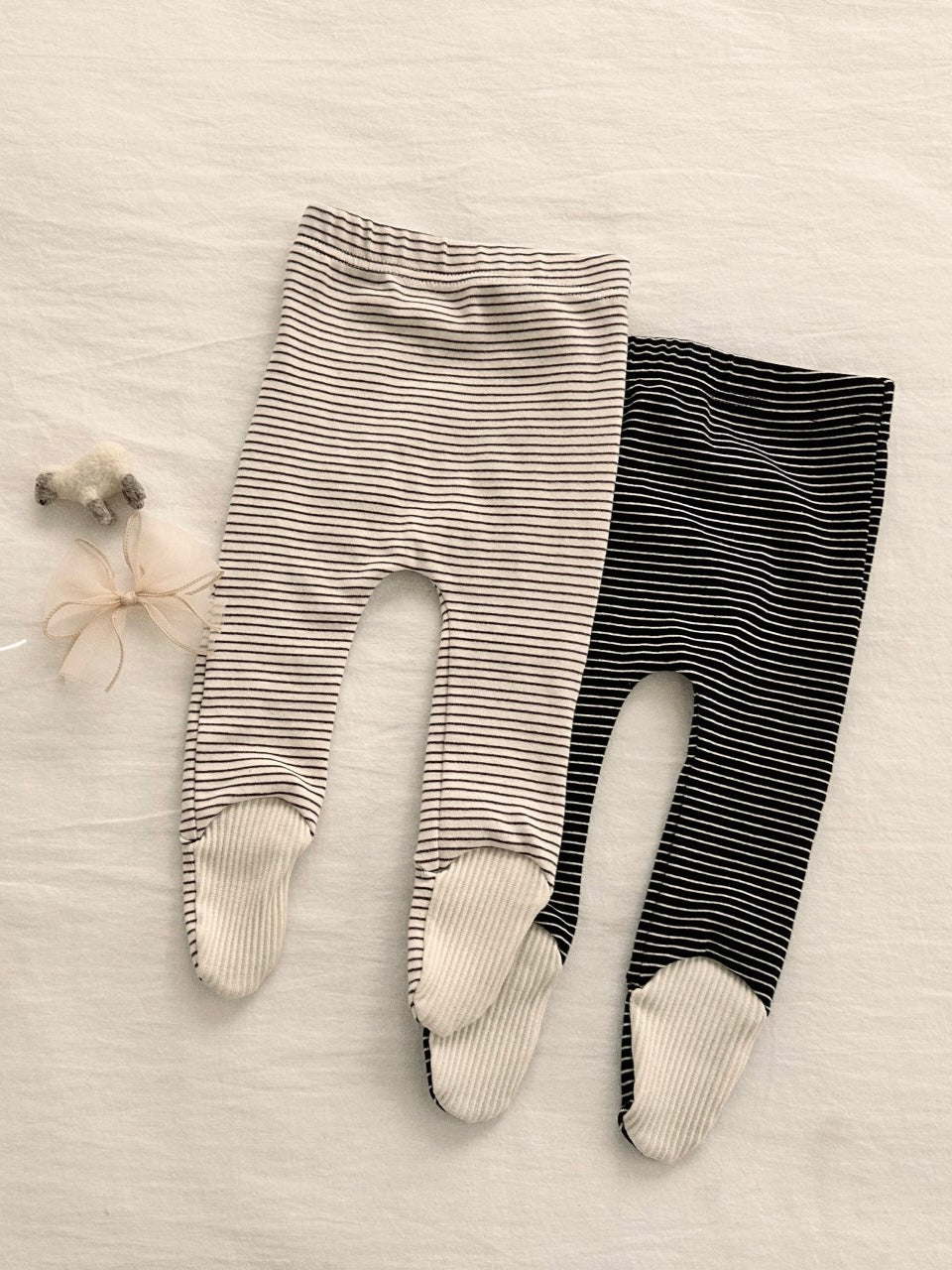 Stripe footed leggings