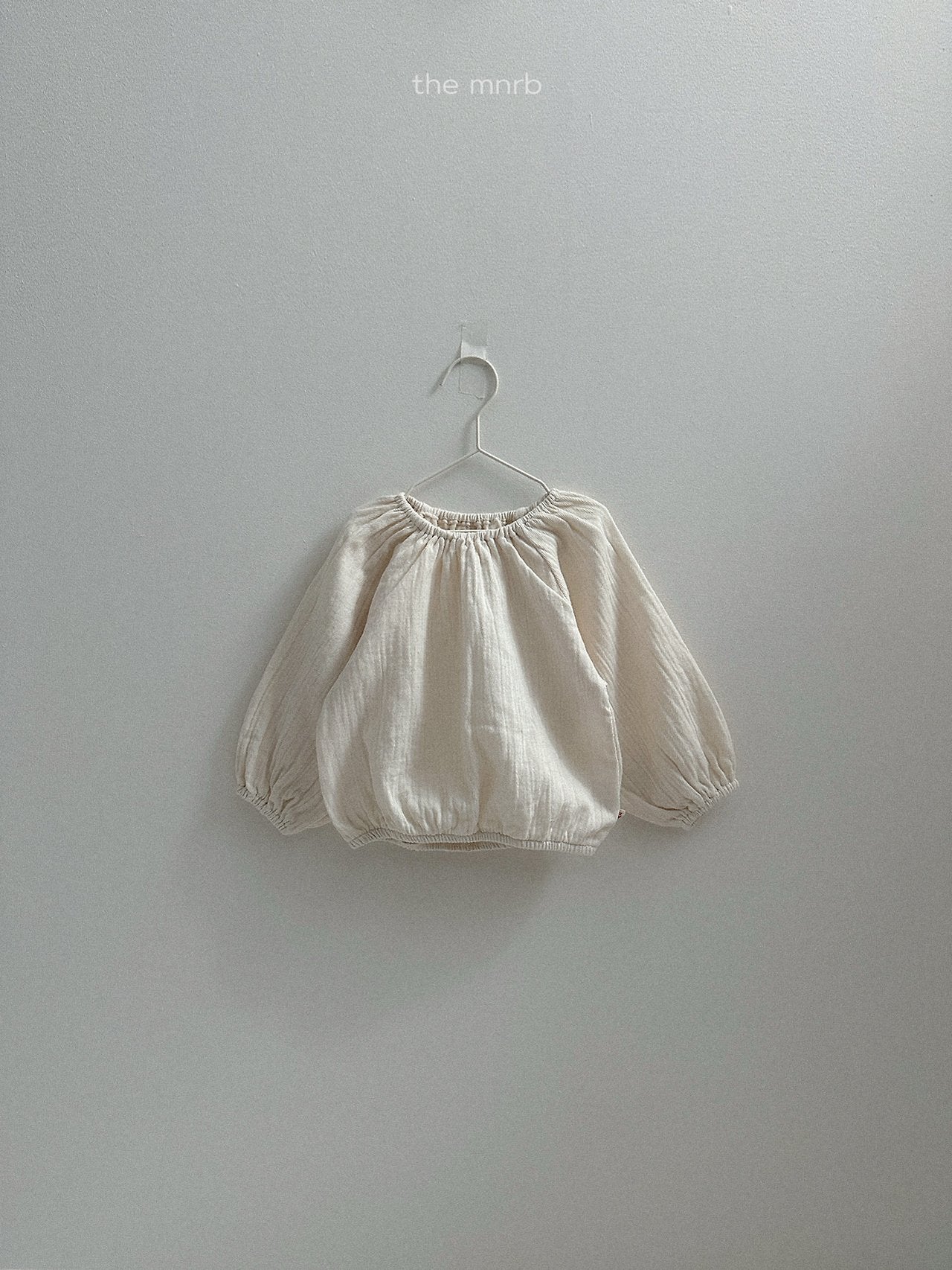 Balloon blouse