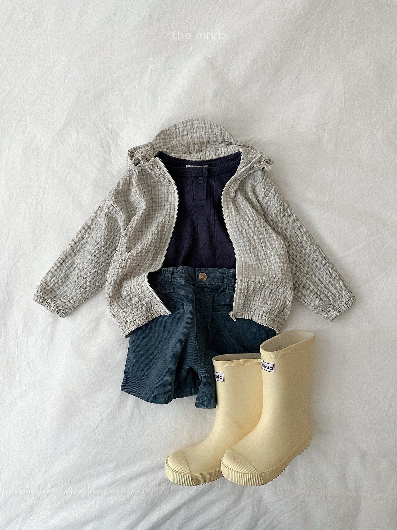 String hood jumper