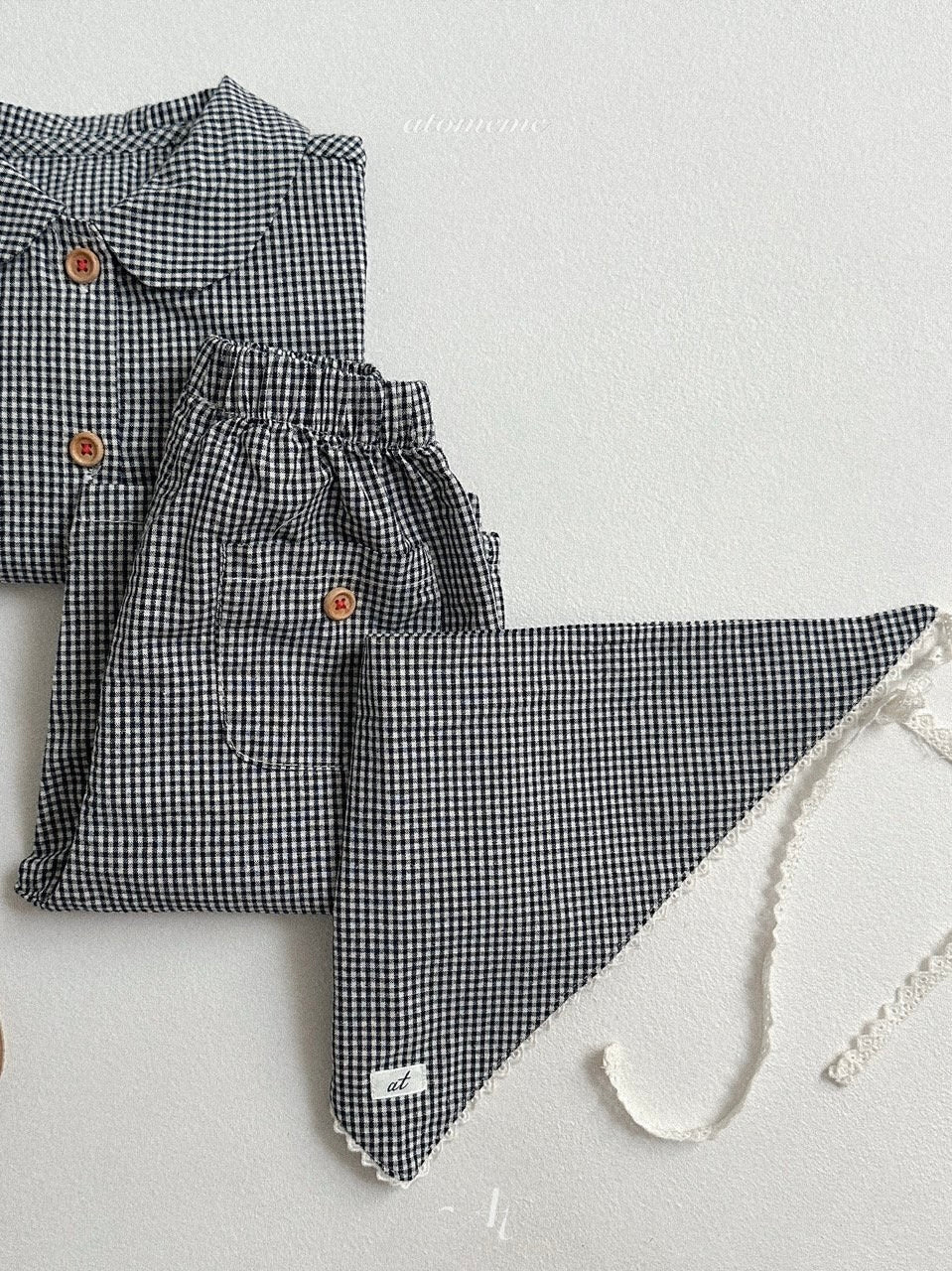 Ini check pattern blouse