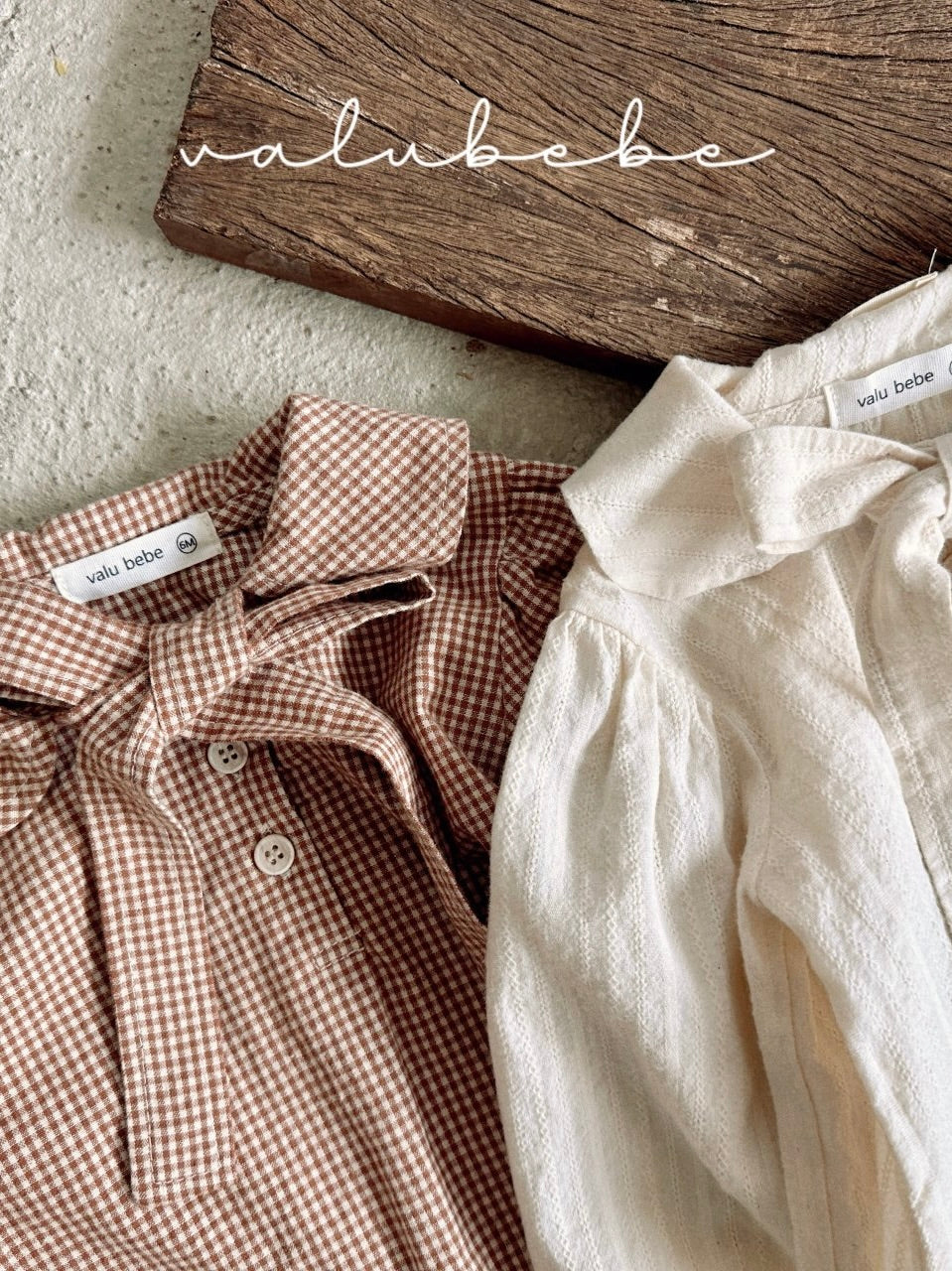 Ribbon collar blouse