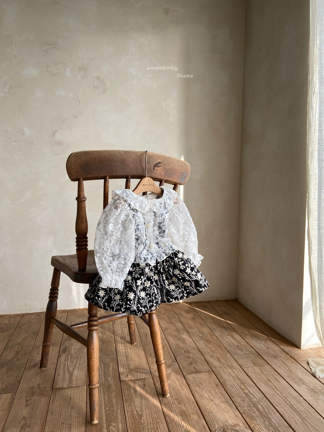 Lace collar cardigan