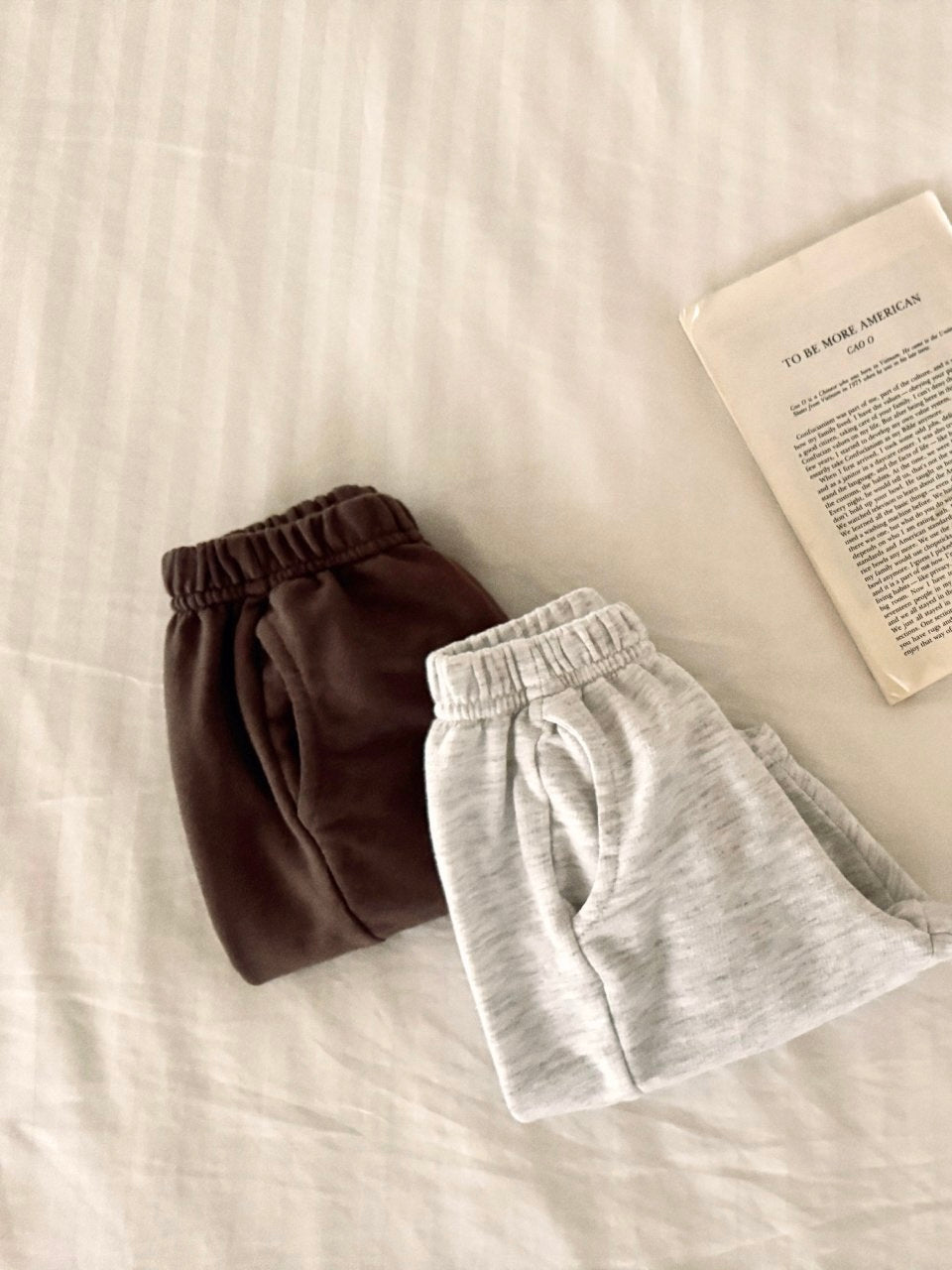 Fron slit ribbed pants