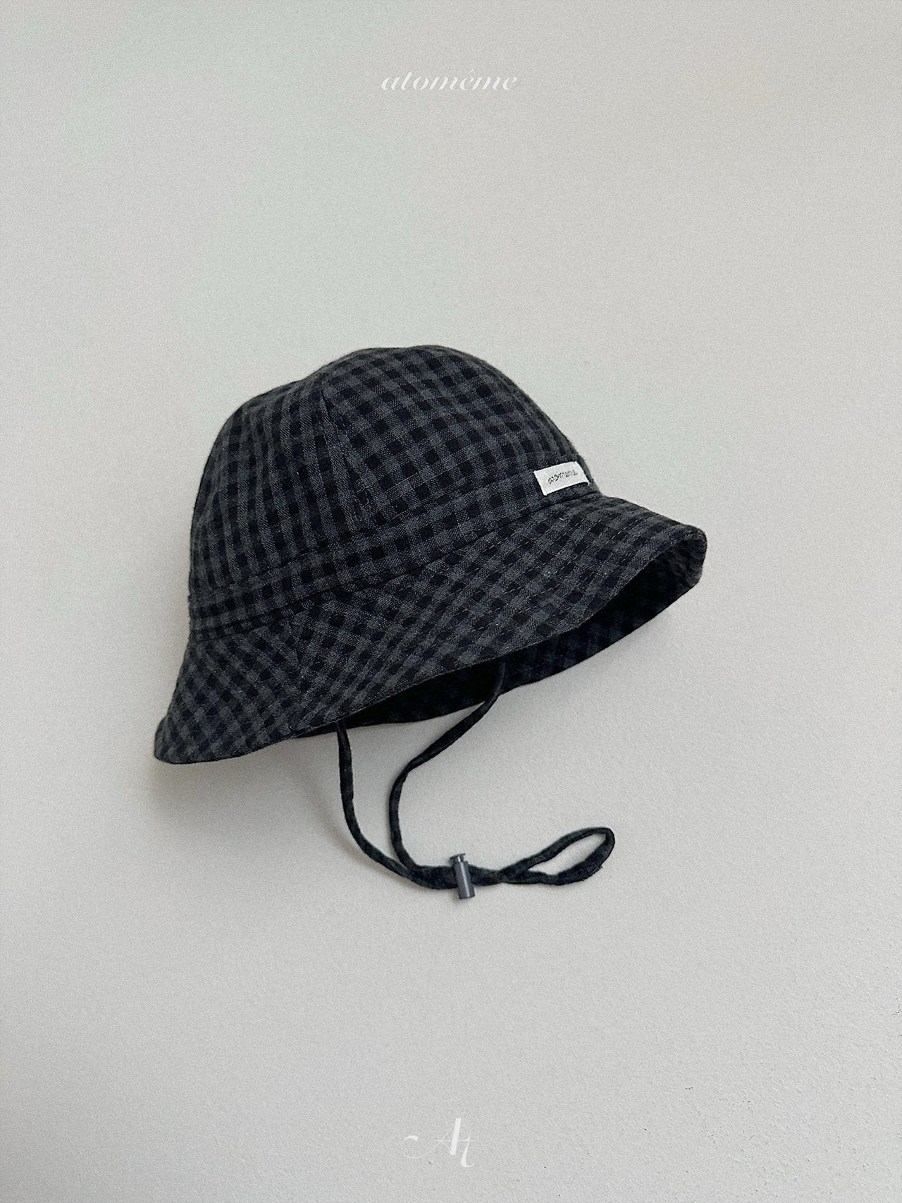 Acorn bucket hat
