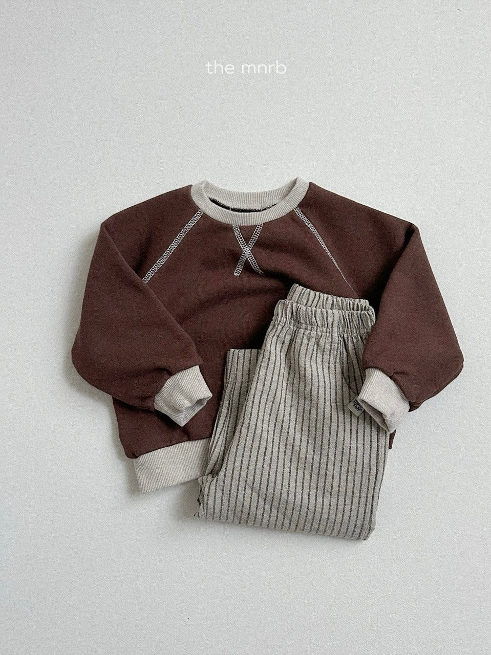 Momo colored sweatshirt