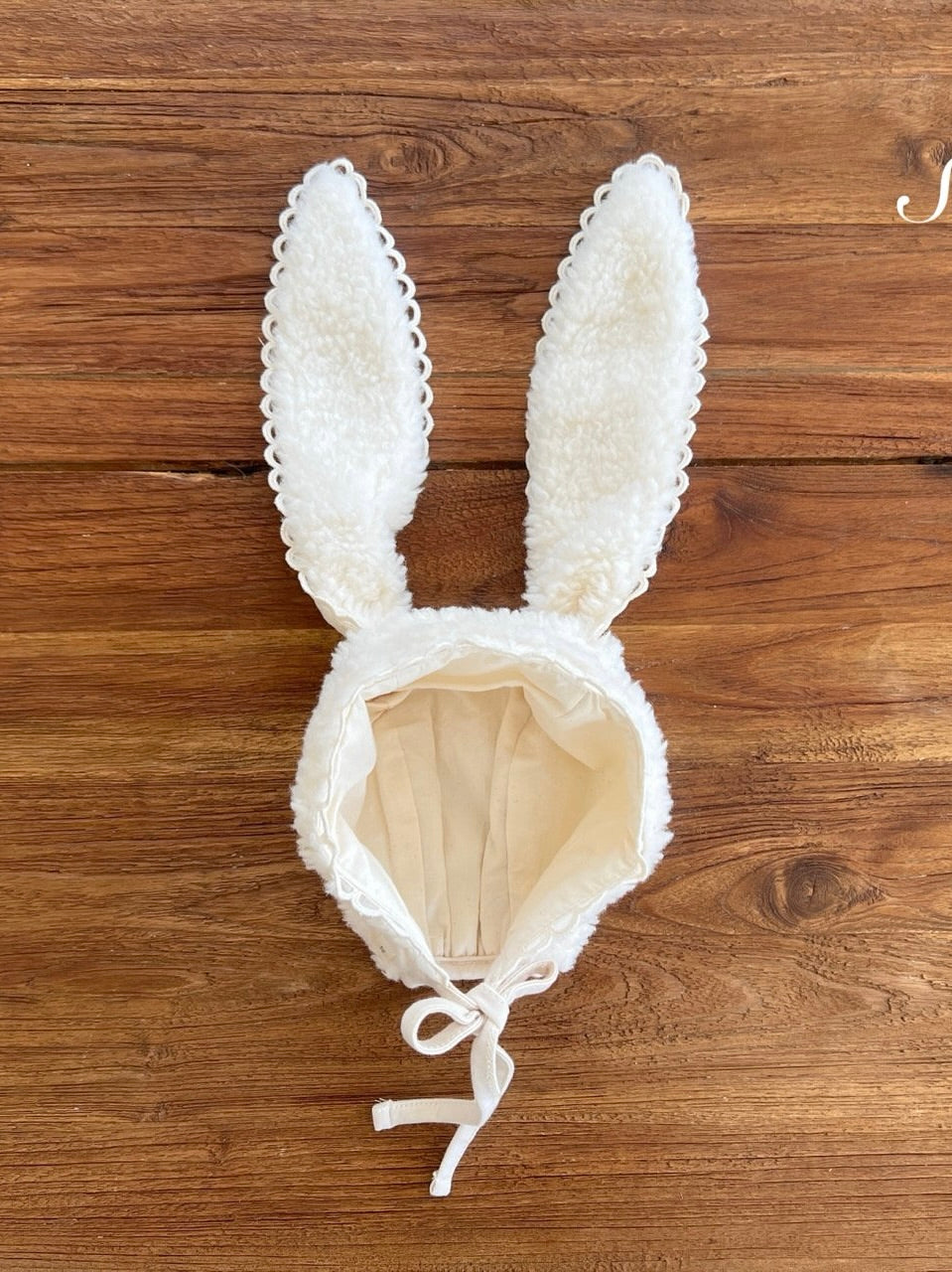 Boa bunny bonnet